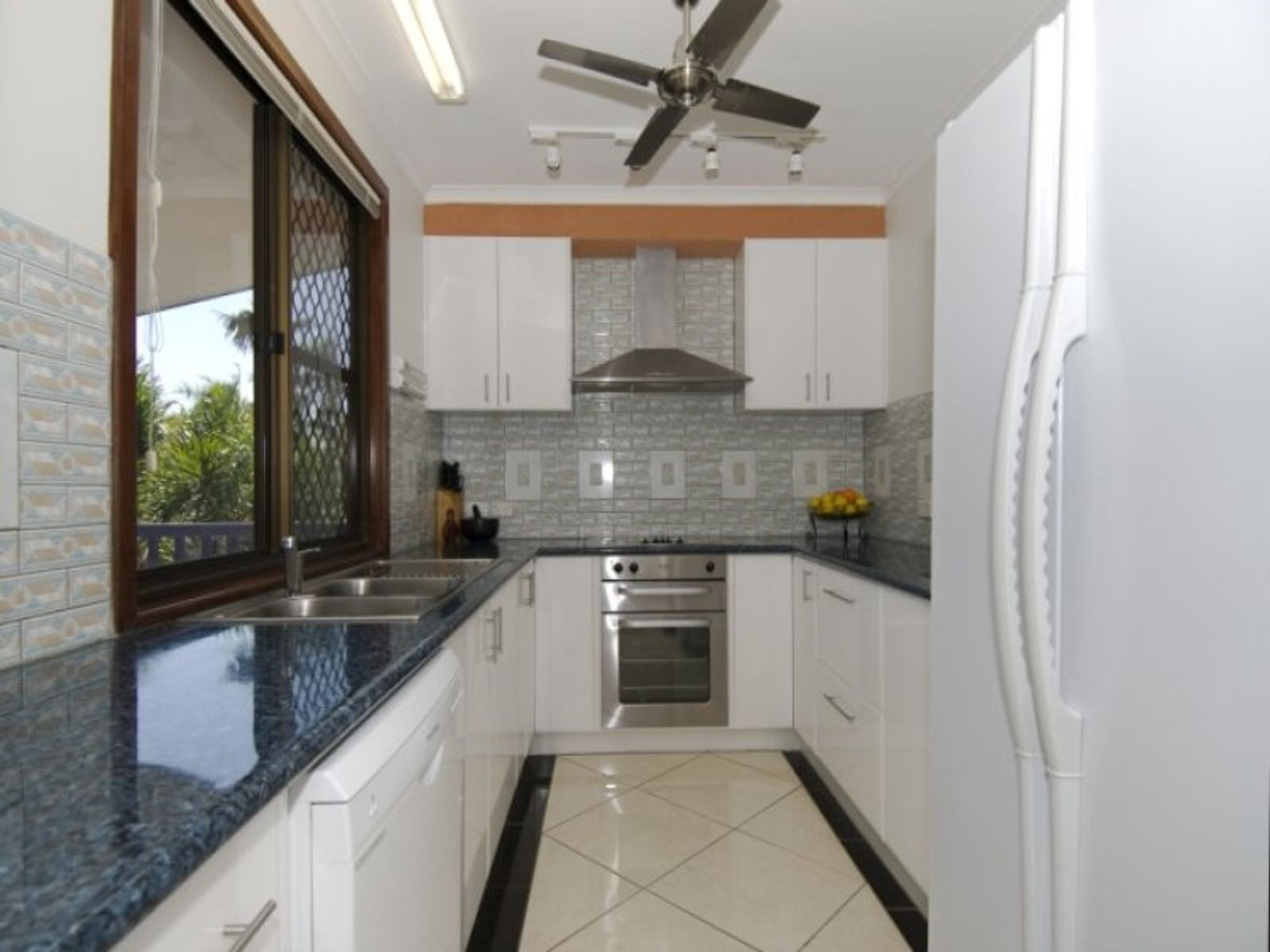 34 Lakes Crescent, Marrara NT 0812, Marrara - Thumbnail 5