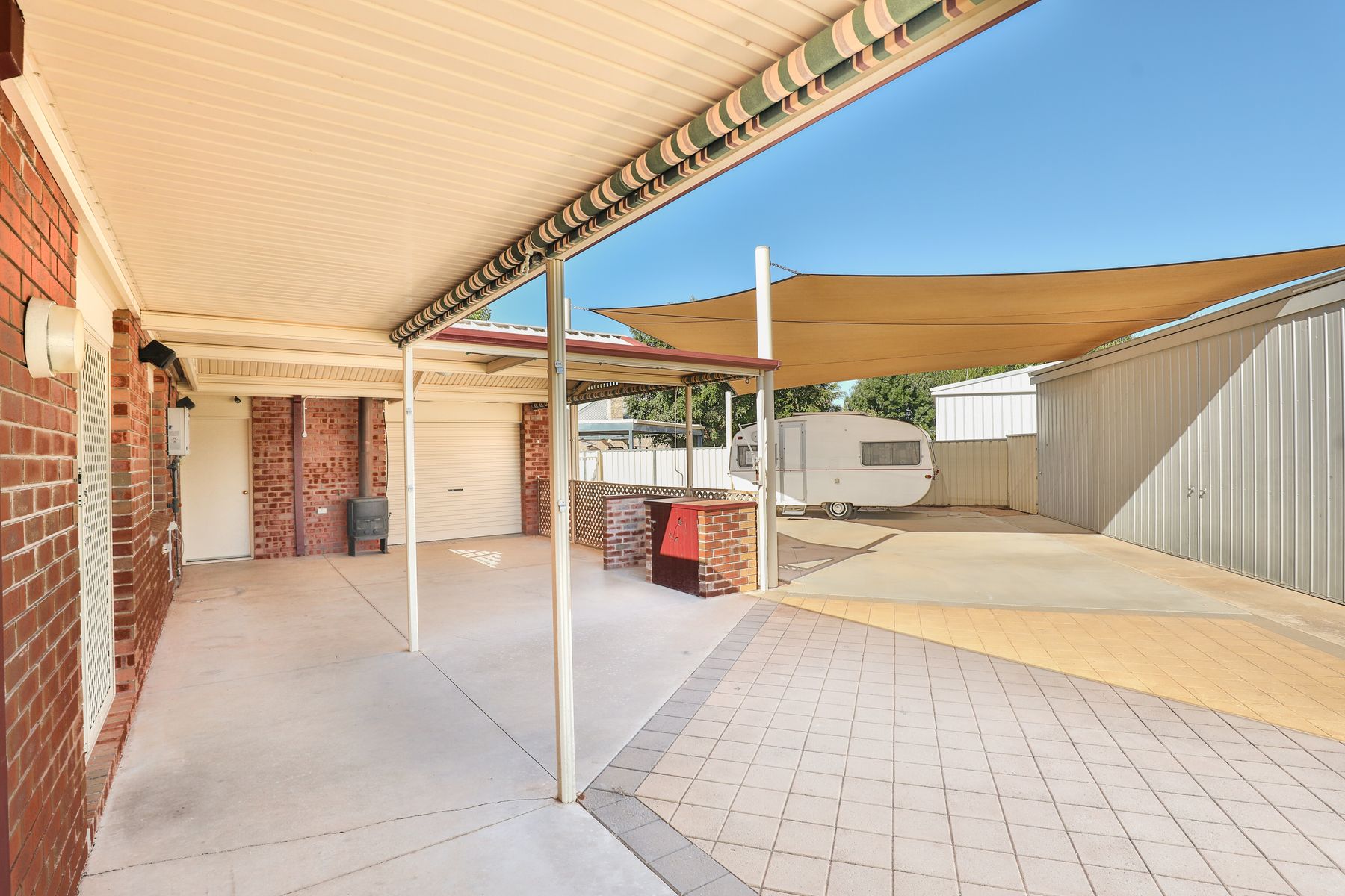 16 Plane Tree Drive, Mildura - Thumbnail 2