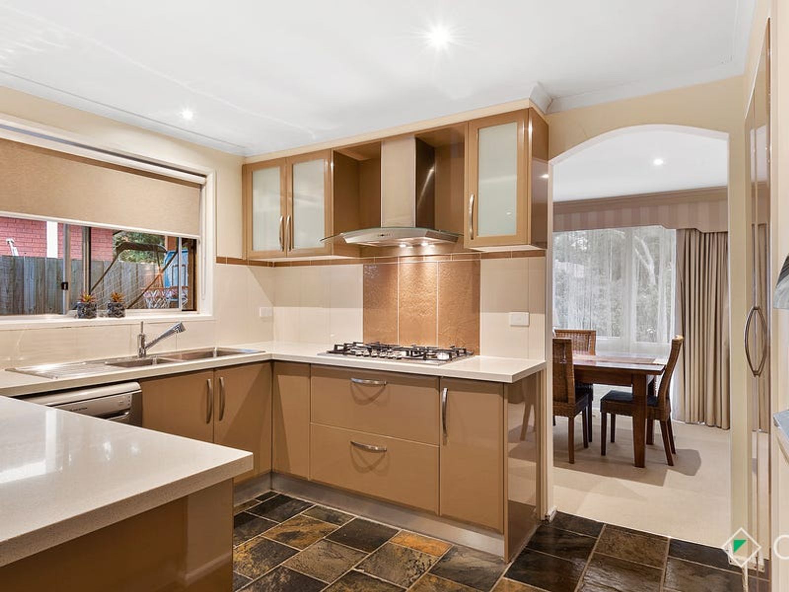 2 Belsize Court, Endeavour Hills, VIC 3802, Endeavour Hills - Thumbnail 2