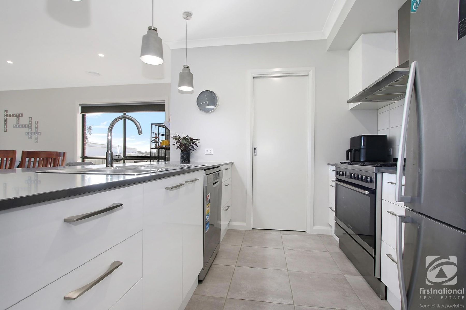 19 Isdell Place, West Wodonga VIC 3690, West Wodonga - Thumbnail 3