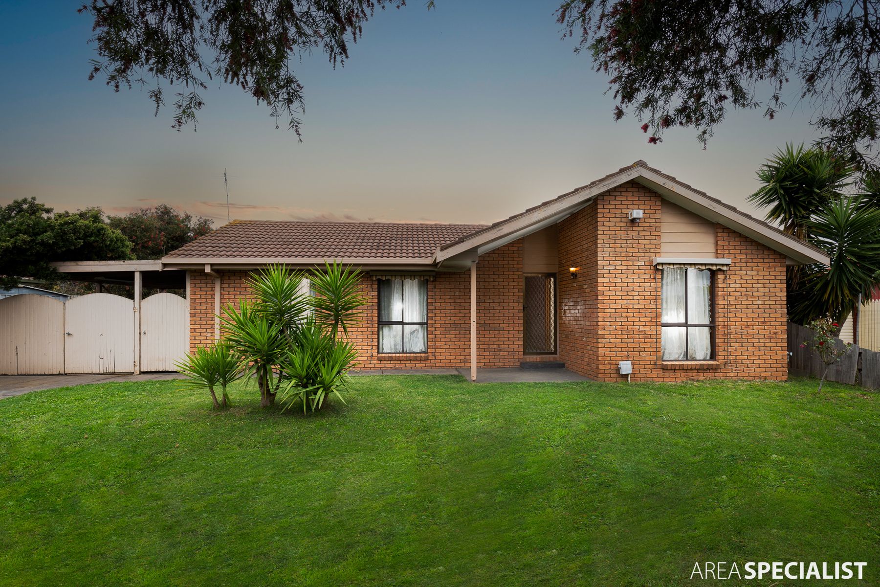 22 Yalonga Avenue, Werribee, VIC 3030, Werribee - Thumbnail 2