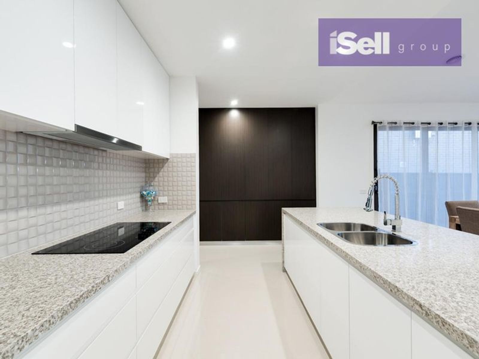 35 Arbourlea Boulevard, Cranbourne North, VIC 3977, Cranbourne North - Thumbnail 2