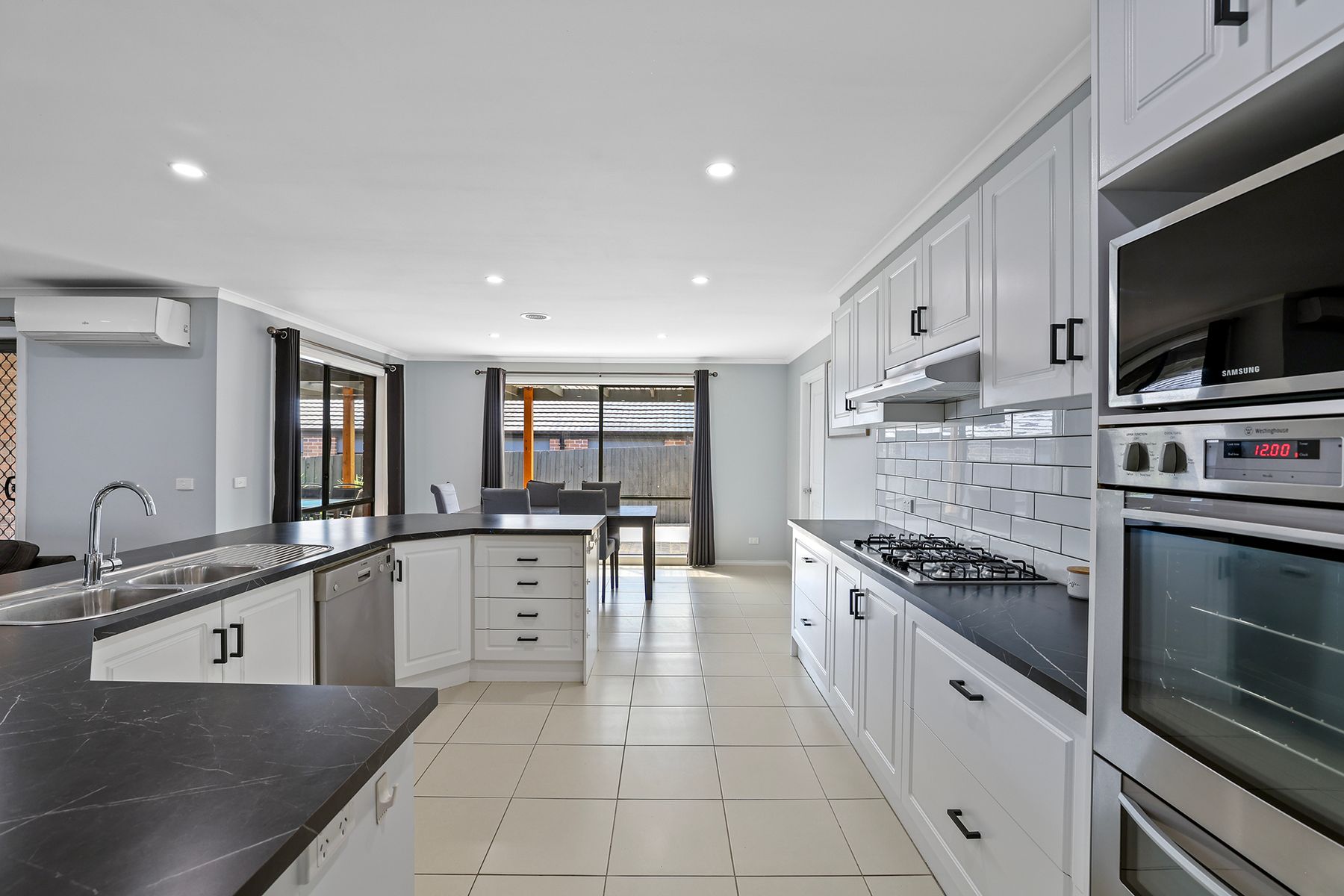 9 Claudia Crescent, Drouin, VIC 3818, Drouin - Thumbnail 6