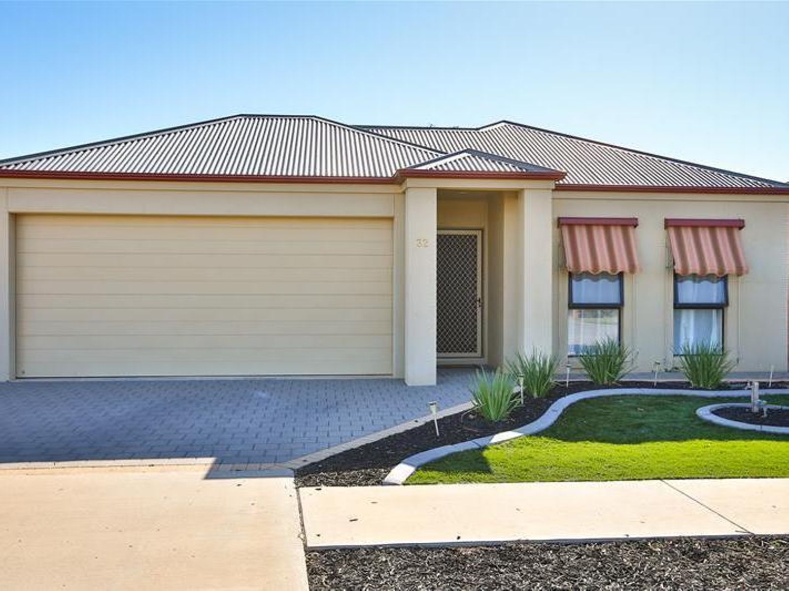 32/8 Taylor Drive, Mildura - Image 1