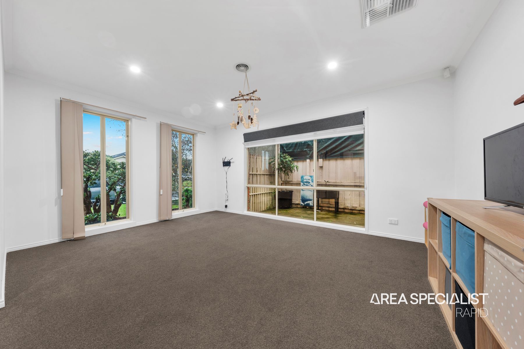 7 Hadley Circuit, Narre Warren South, Narre Warren South - Thumbnail 3