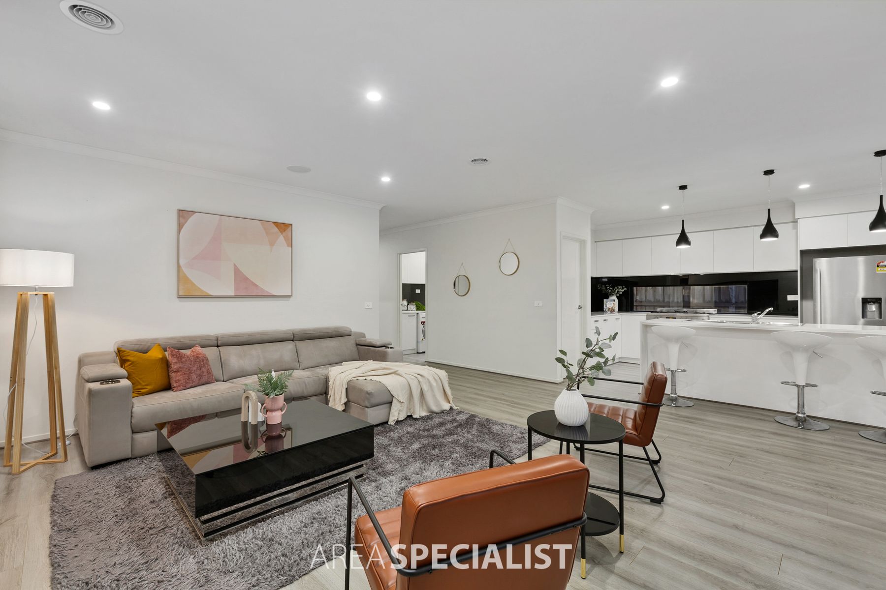 13 Rosanove Street, Clyde North, VIC 3978, Clyde North - Thumbnail 4