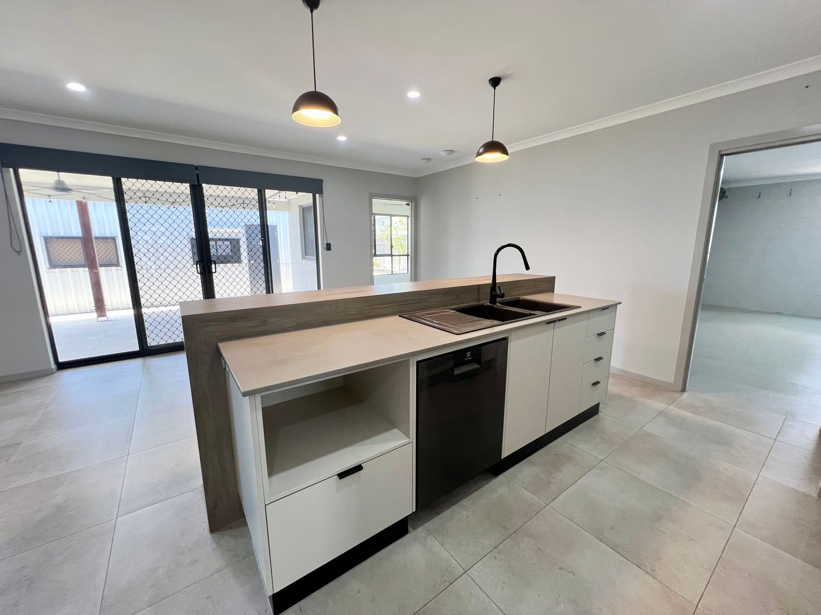 18 Somerset Drive, Andergrove QLD 4740, Andergrove - Thumbnail 5