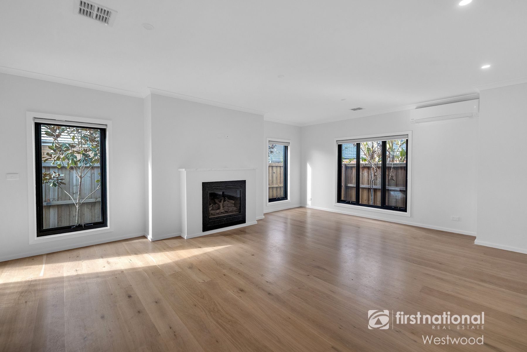 17 Haniper Grove, Werribee VIC 3030, Werribee - Thumbnail 5