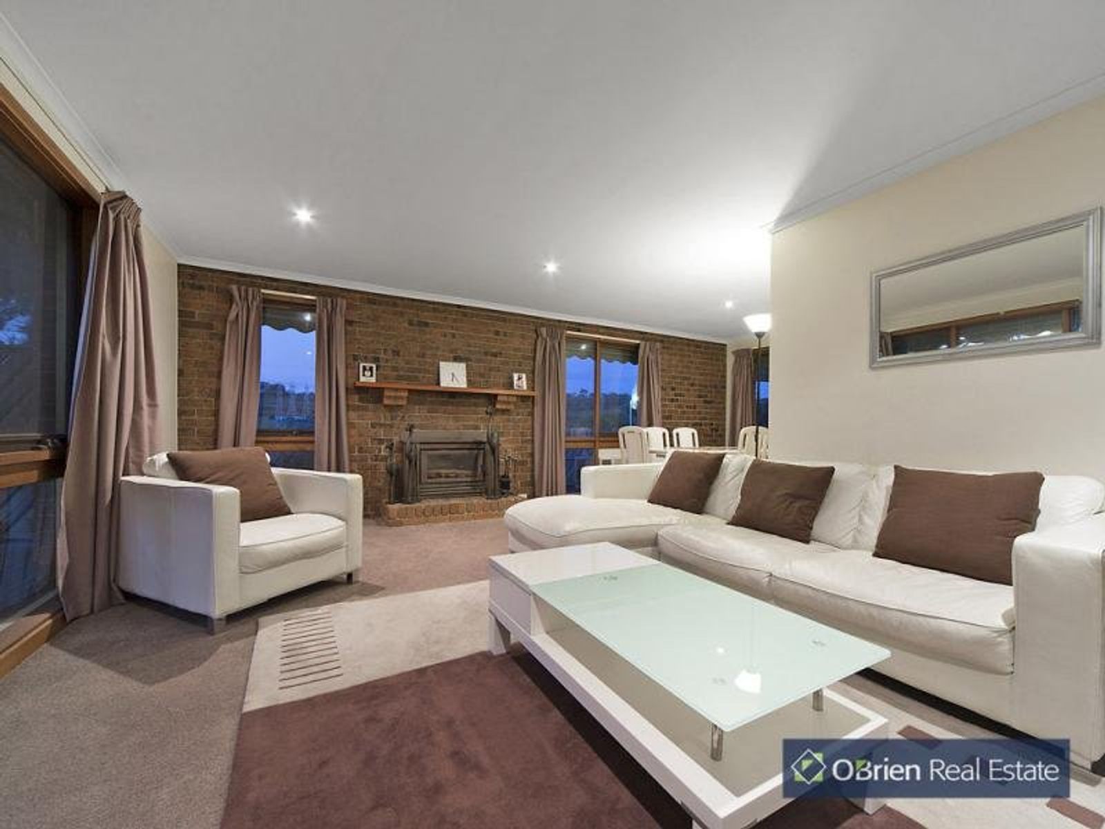 7 Struan Street, Endeavour Hills, VIC 3802, Endeavour Hills - Thumbnail 2