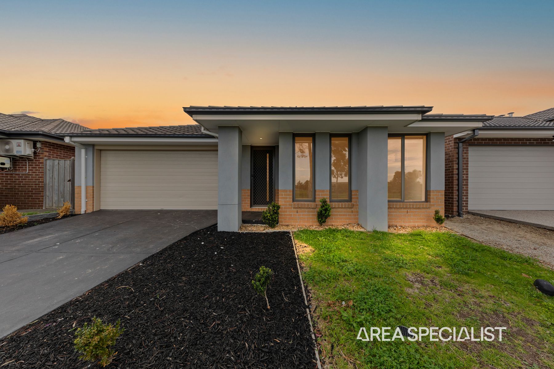26 Warralily Avenue, Clyde, VIC 3978, Clyde - Thumbnail 2