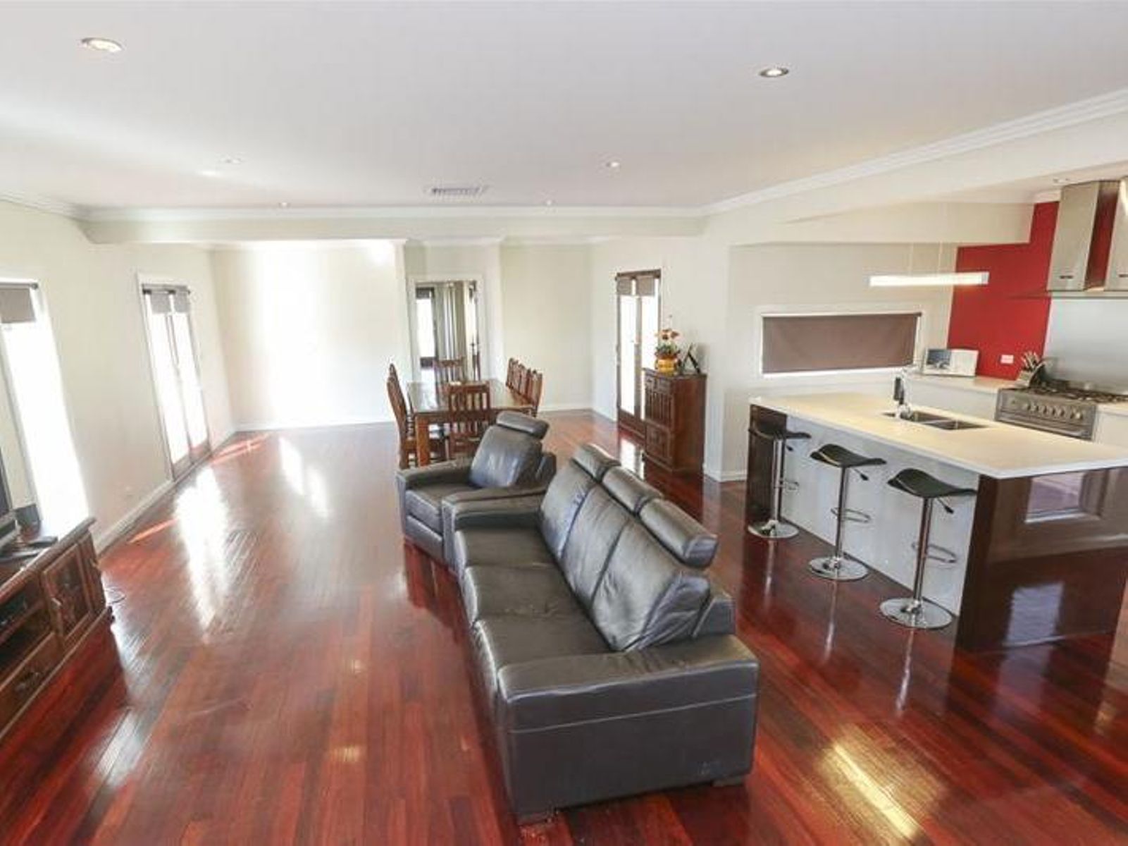 3058 Deakin Avenue, Mildura - Thumbnail 2