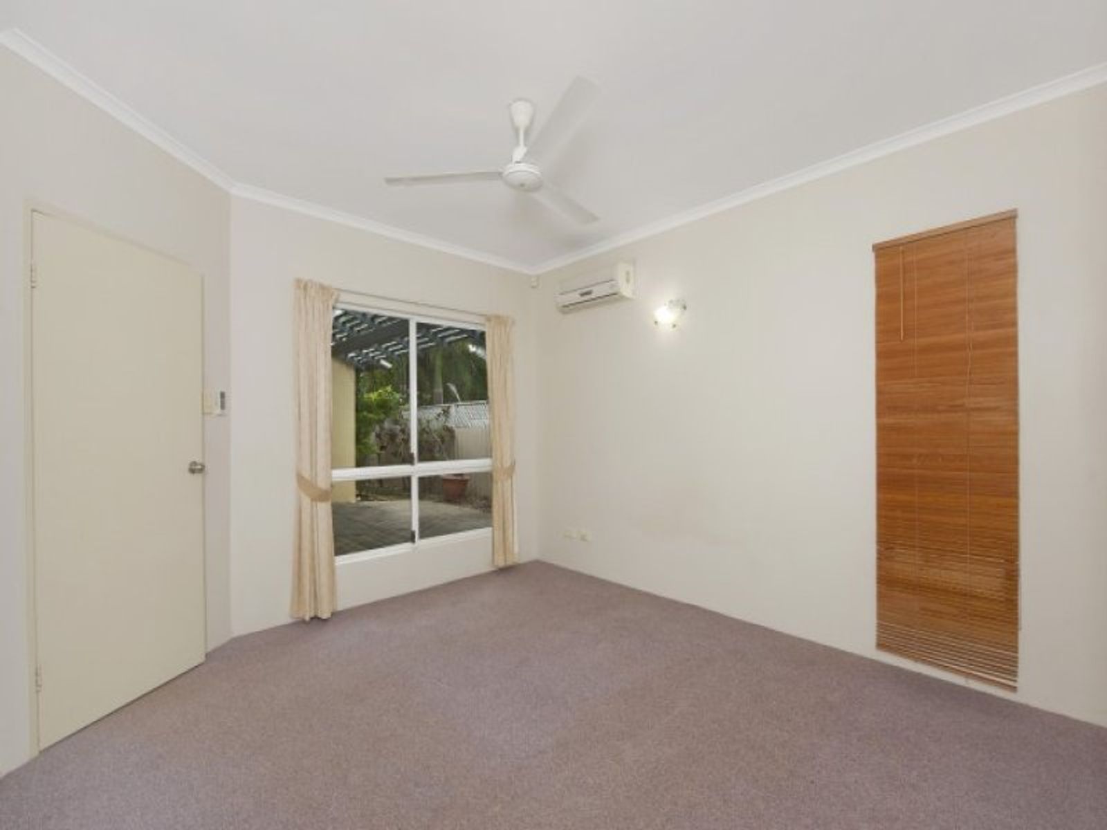 12 Sunset Drive, Coconut Grove NT 0810, Coconut Grove - Thumbnail 3