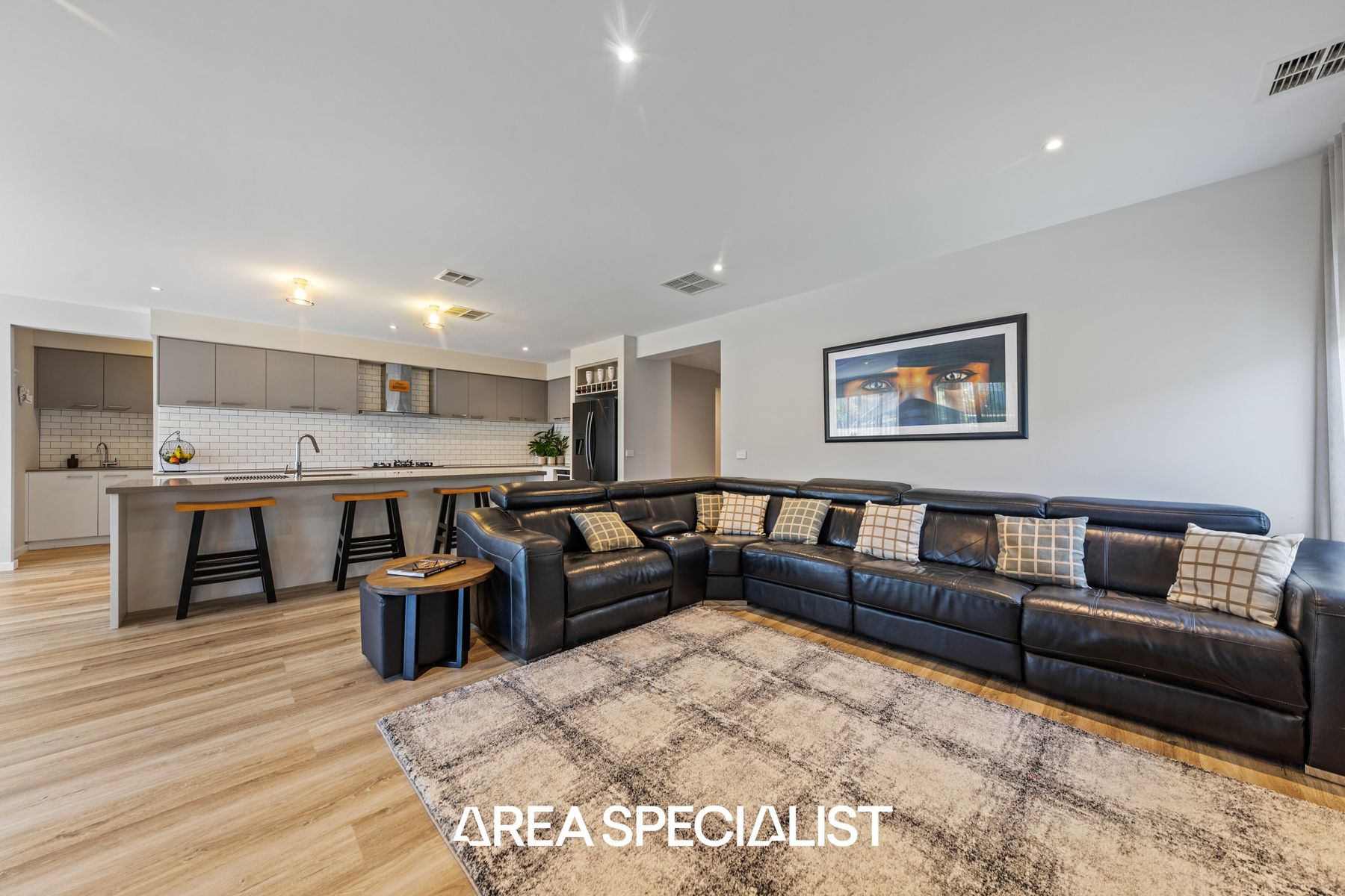 26 Tahoe Circuit, Pakenham, VIC 3810, Pakenham - Thumbnail 5