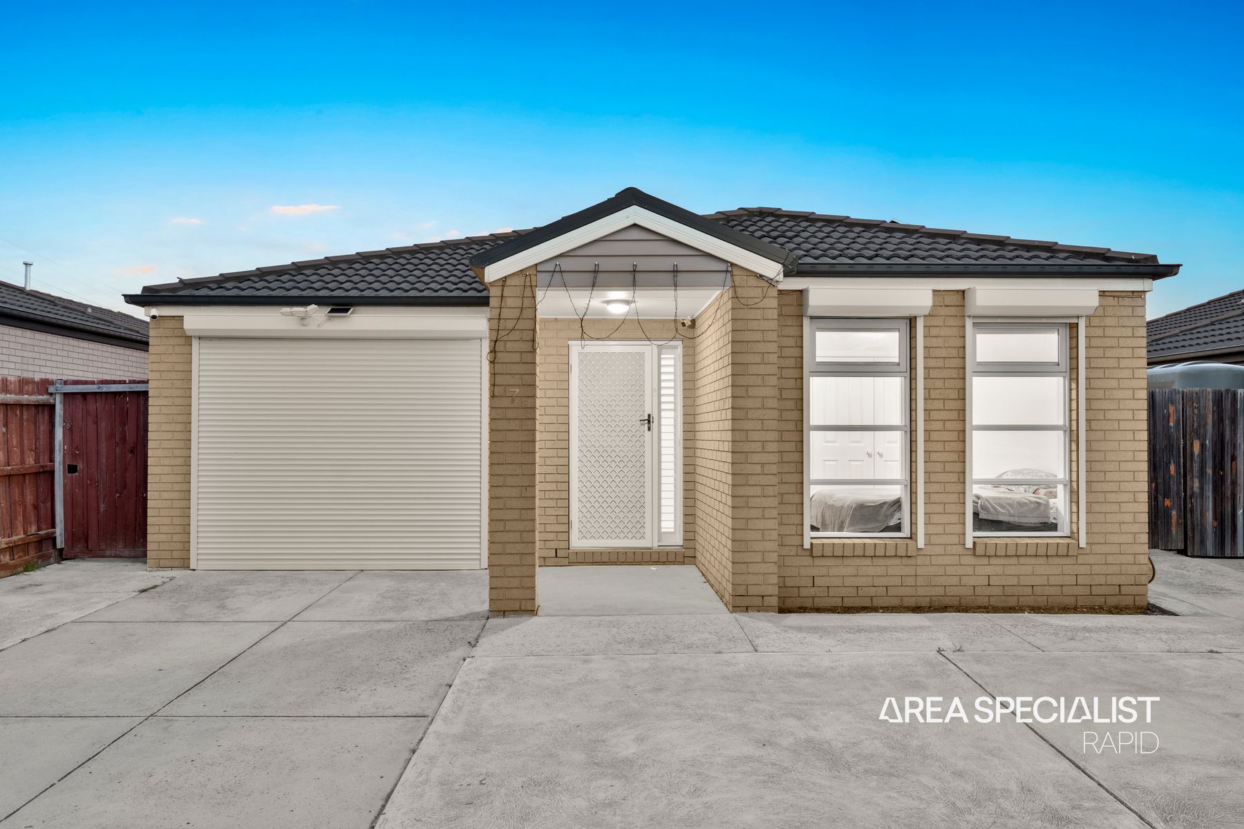7 Tiarne Crescent, Hampton Park, Hampton Park - Image 1
