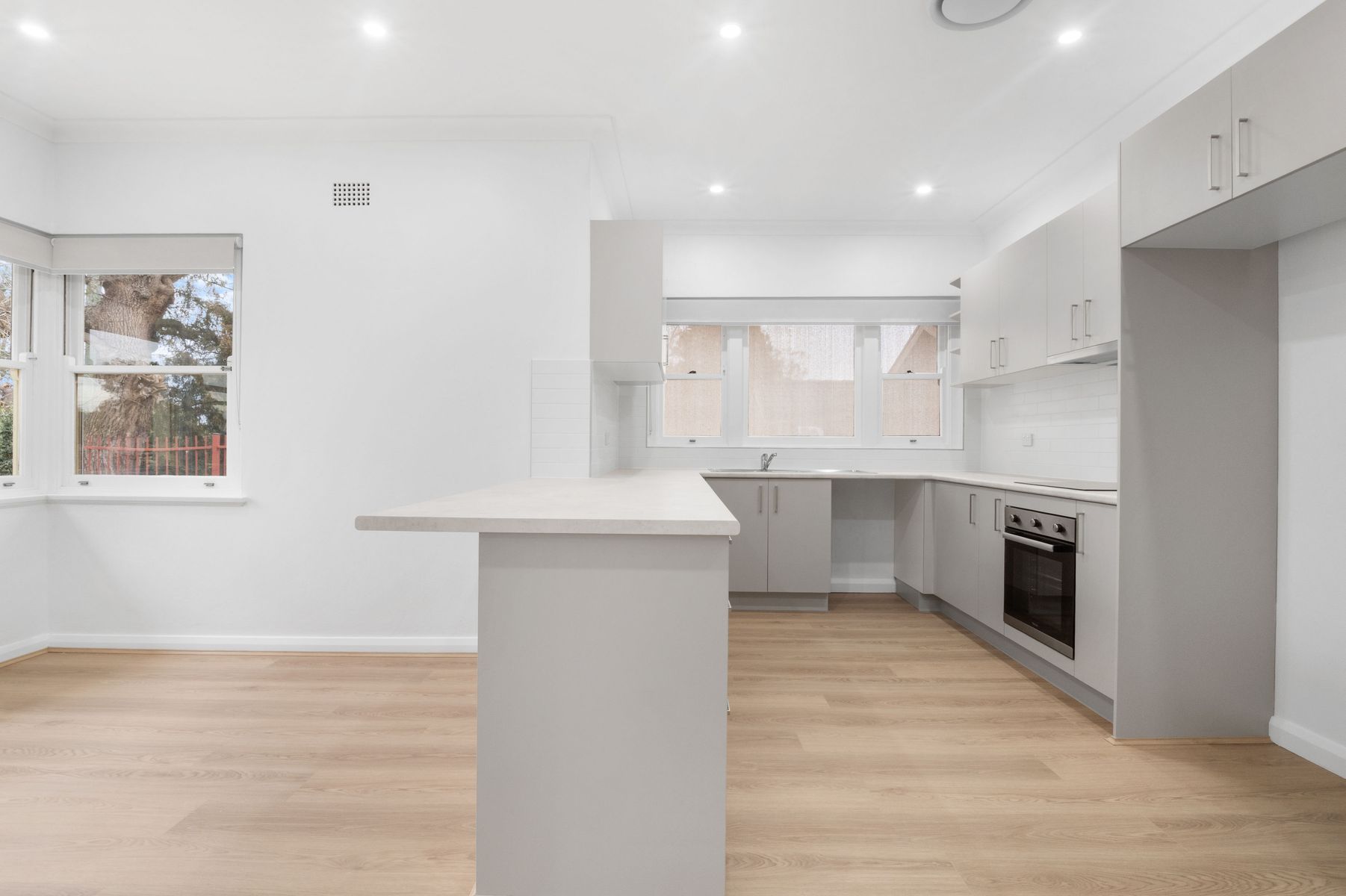49 Hawkesbury Valley Way, Windsor NSW 2756, Windsor - Thumbnail 2