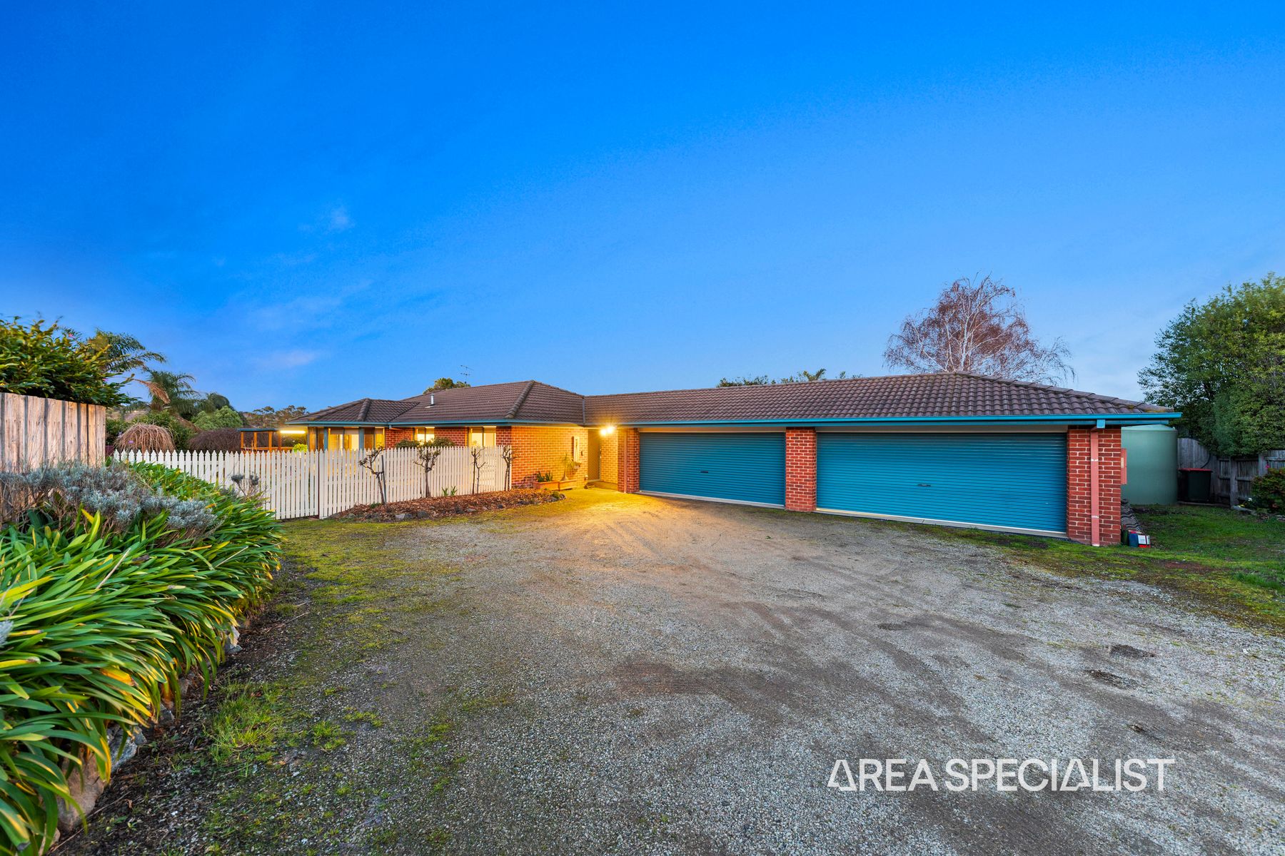 23 Baltaser Drive, Pakenham, VIC 3810, Pakenham - Thumbnail 4
