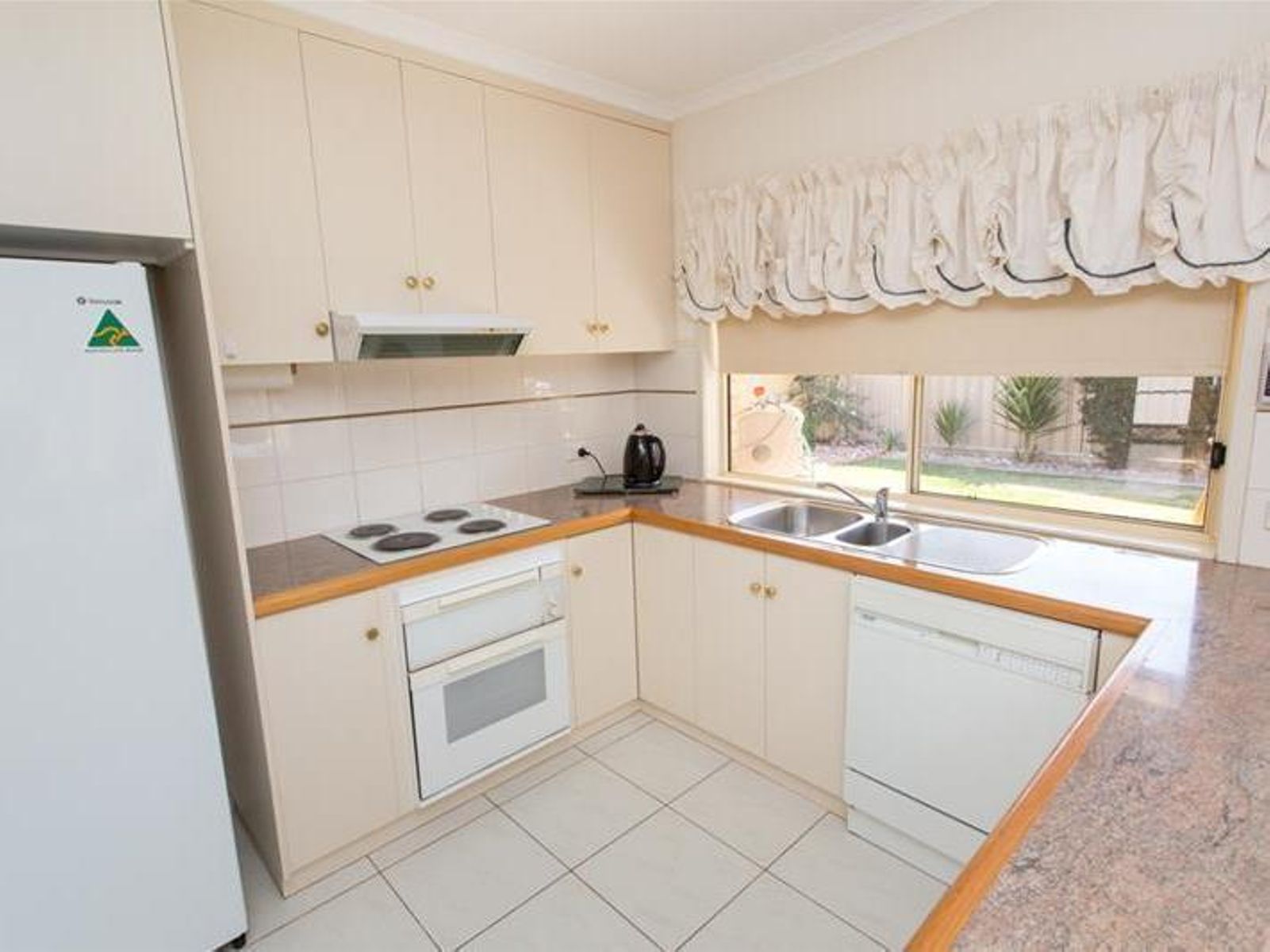 16 Muscat Court, Mildura - Thumbnail 8