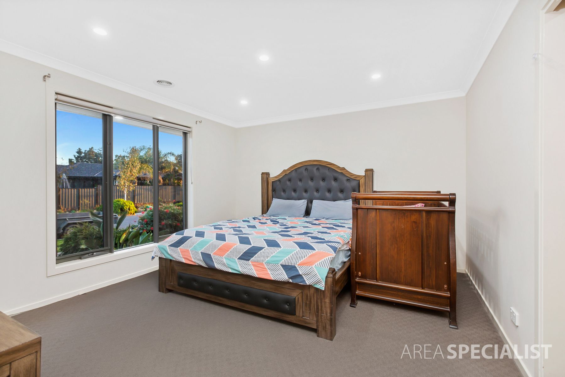 22 Calabrese Circuit, Clyde North, VIC 3978, Clyde North - Thumbnail 5