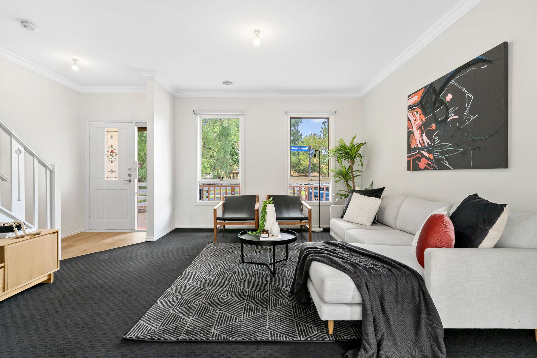 26 Greenham Place, Kensington - Thumbnail 2