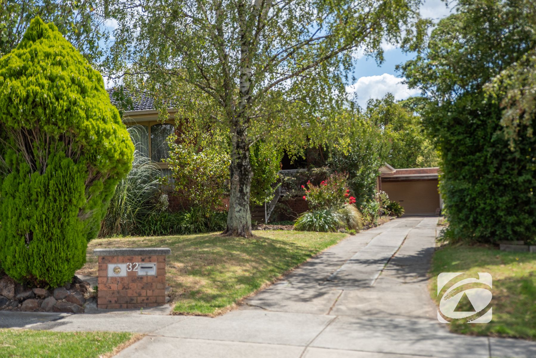32 Outlook Drive, Berwick VIC 3806, Berwick - Thumbnail 2