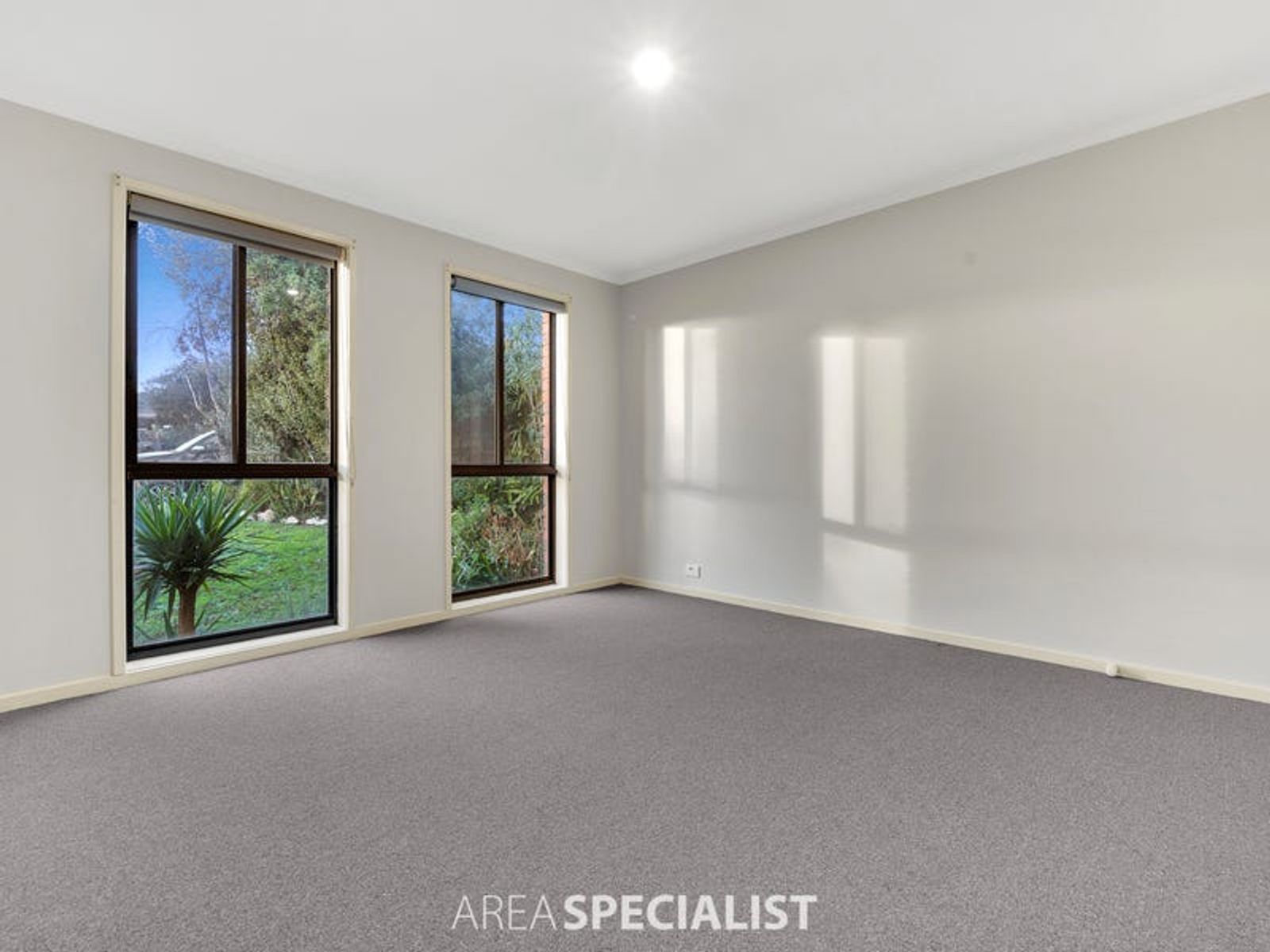 13 Channelle Close, Hampton Park, VIC 3976, Hampton Park - Thumbnail 5