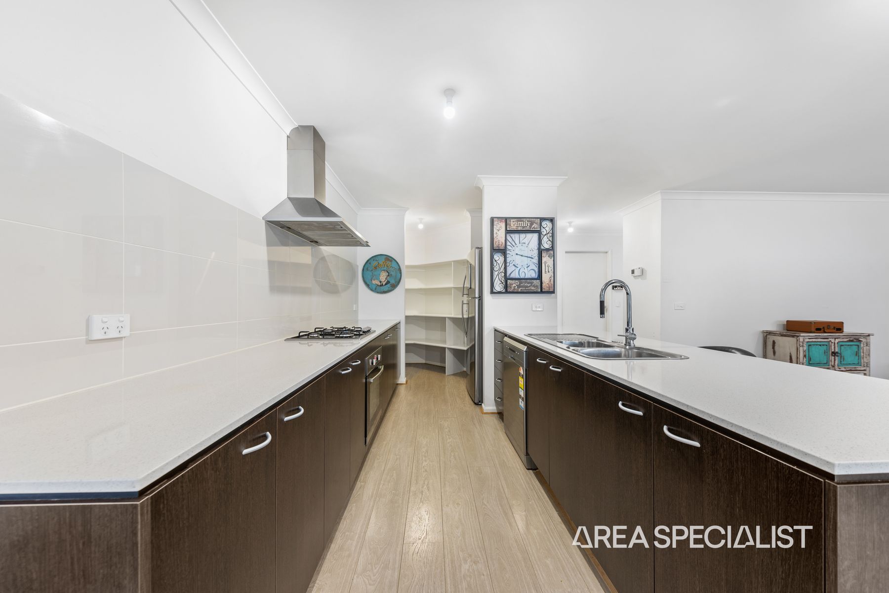 8 Westphalian Rise, Clyde North, VIC 3978, Clyde North - Thumbnail 8