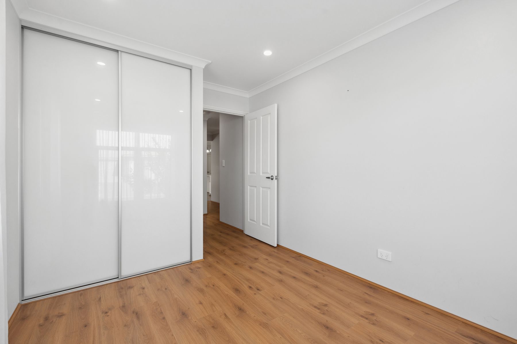 17 Isabelline Tce, Eglinton 02
