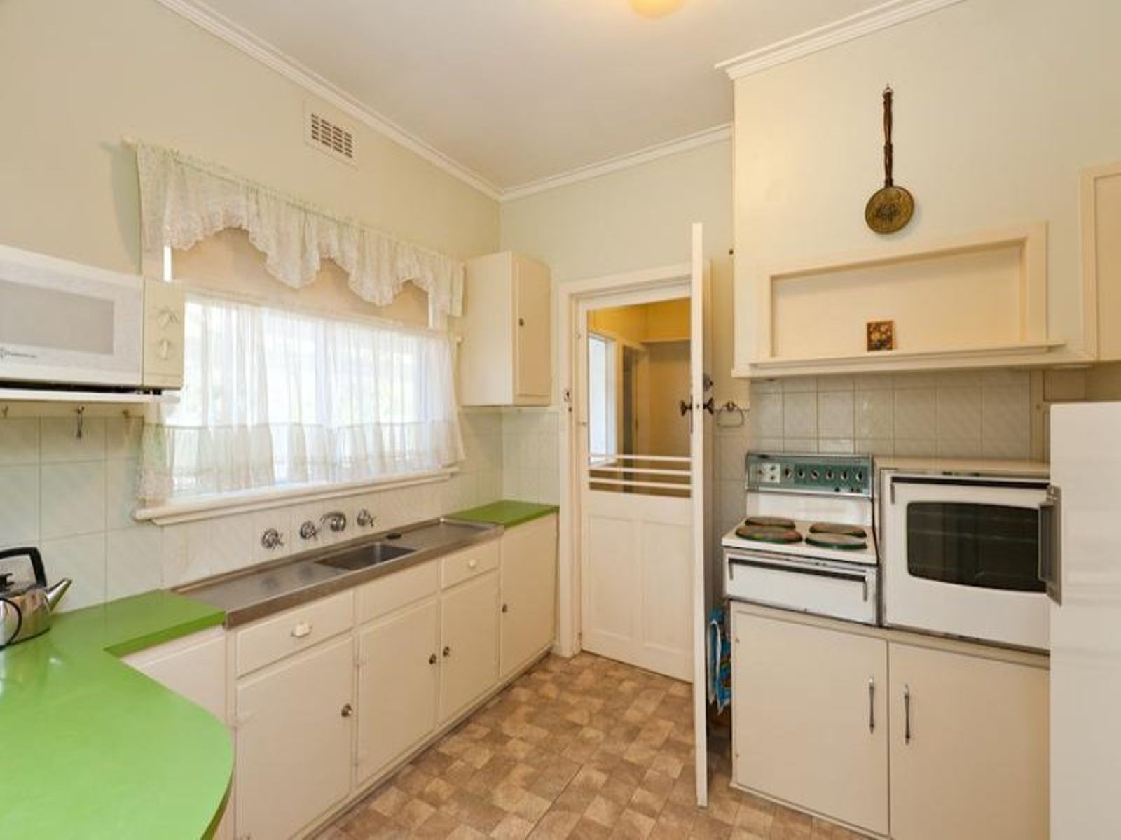 16 Mimosa Avenue, Mildura - Thumbnail 3
