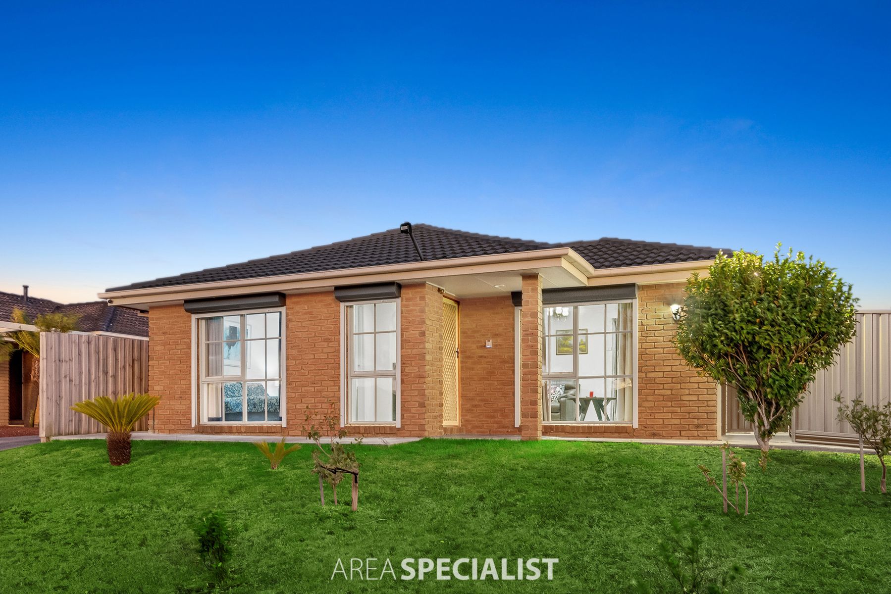 4 Emma Court, Hampton Park, VIC 3976, Hampton Park - Thumbnail 2