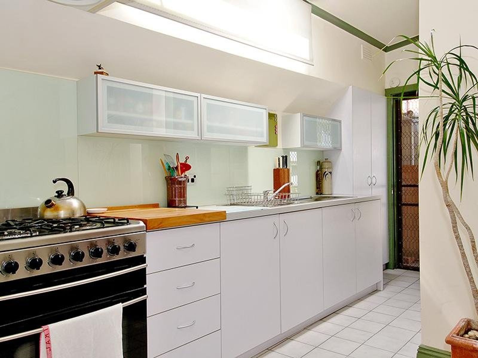 15 Hopetoun Street, Kensington, VIC 3031, Kensington - Thumbnail 3