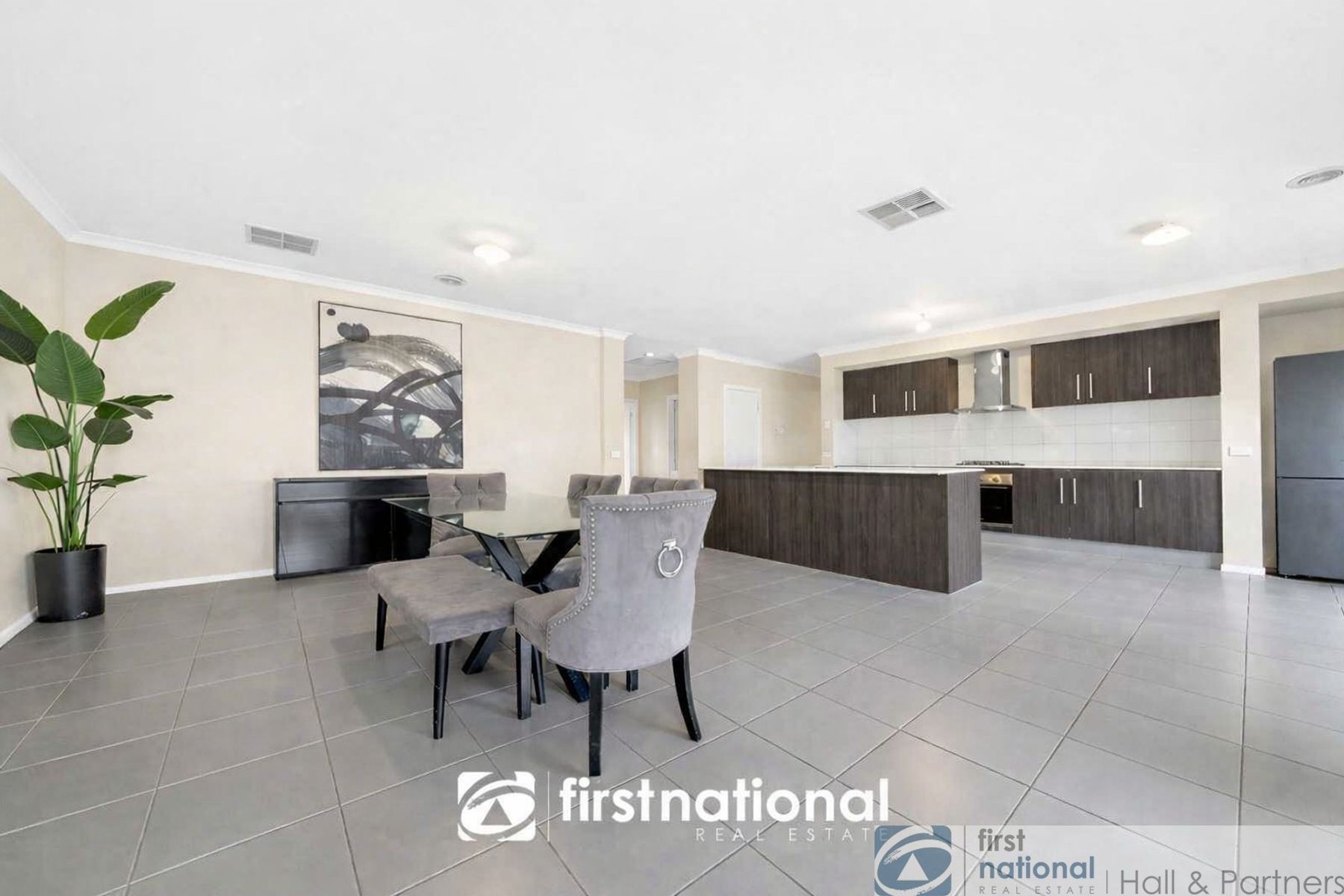 49 Selandra Boulevard, Clyde North VIC 3978, Clyde North - Thumbnail 4