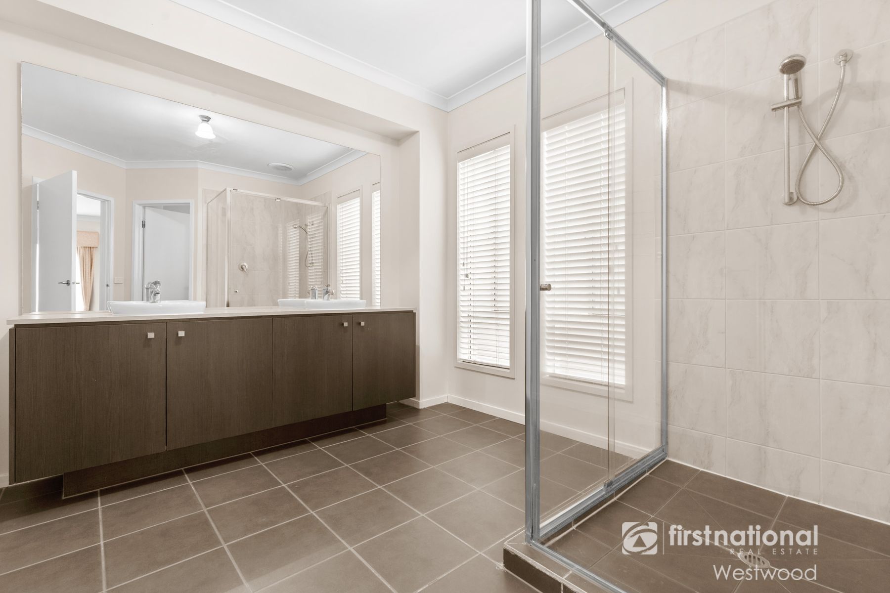 5 Hyacinth Place, Point Cook VIC 3030, Point Cook - Thumbnail 7