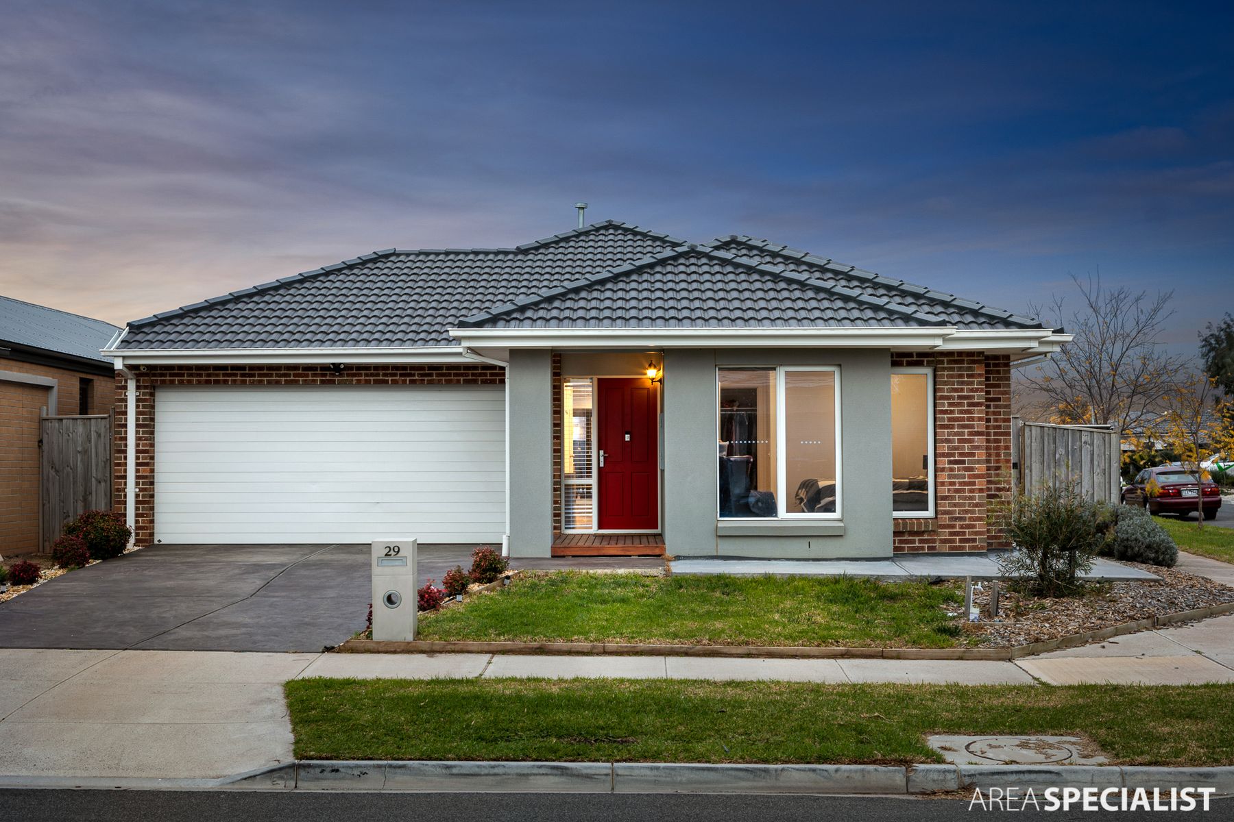 29 Allunga Way, Werribee, VIC 3030, Werribee - Thumbnail 2