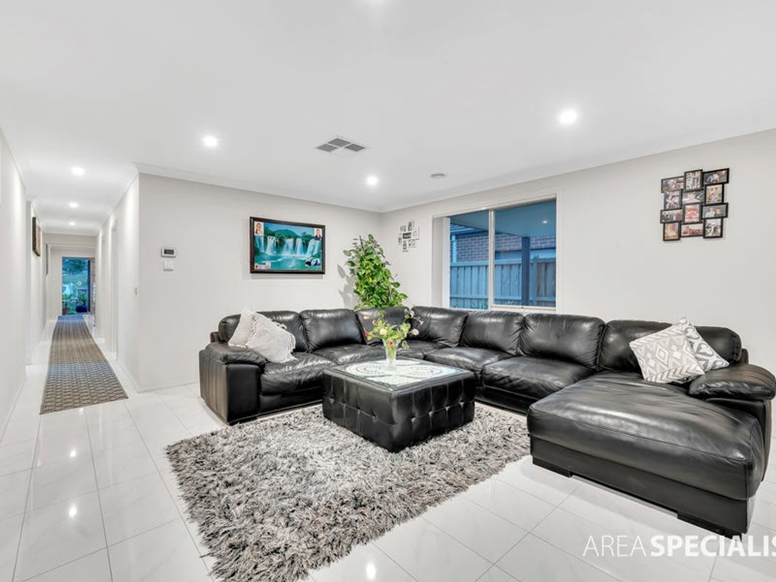 83 Eliburn Drive, Cranbourne East, VIC 3977, Cranbourne East - Thumbnail 3