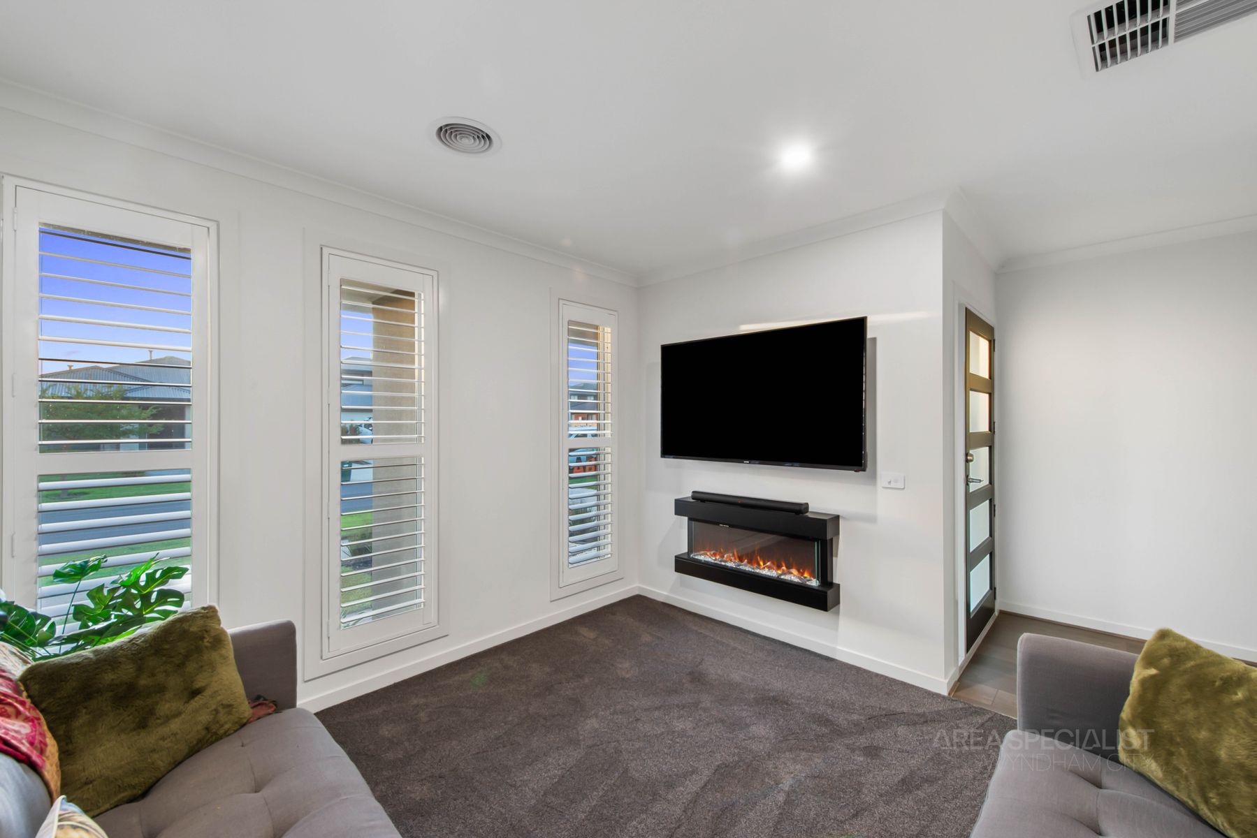 6 Wonderland Road, Werribee, VIC 3030, Werribee - Thumbnail 5