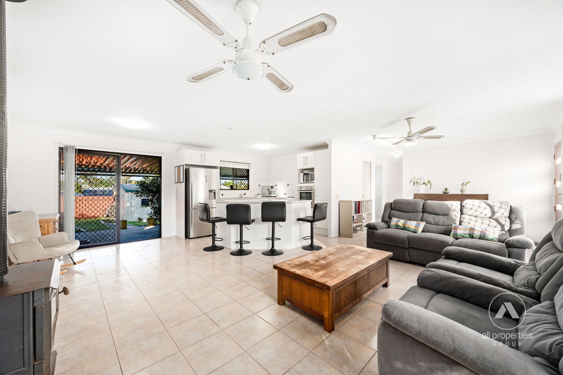 11 Bursaria Street, Crestmead QLD 4132, Crestmead - Thumbnail 2