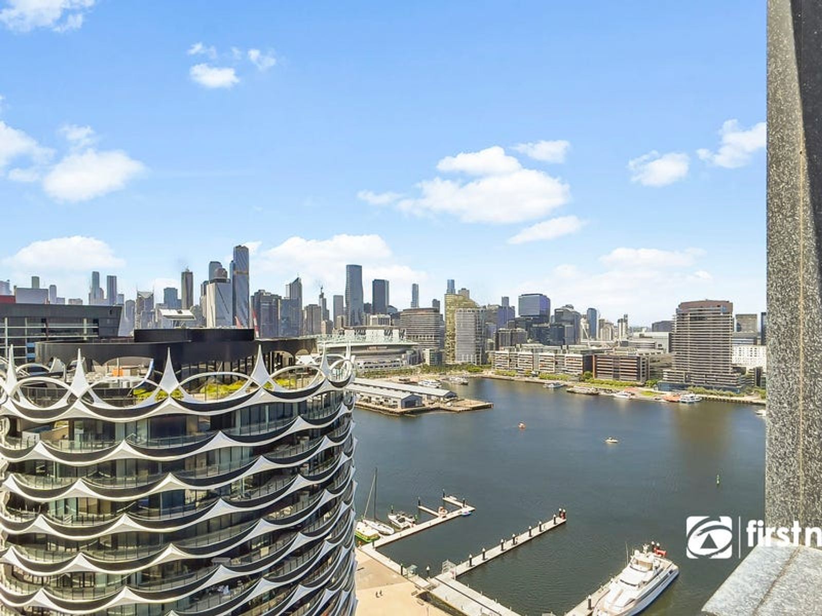 8 Pearl River Road, Docklands VIC 3008