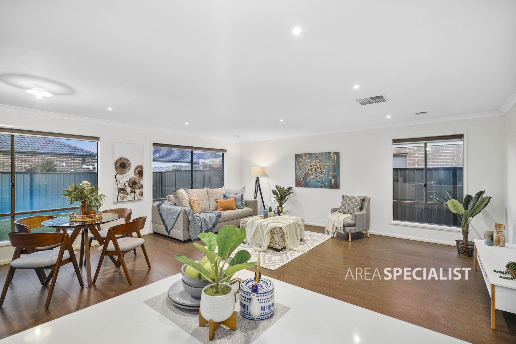 9 Tilia Drive, Cranbourne North, VIC 3977, Cranbourne North - Thumbnail 2