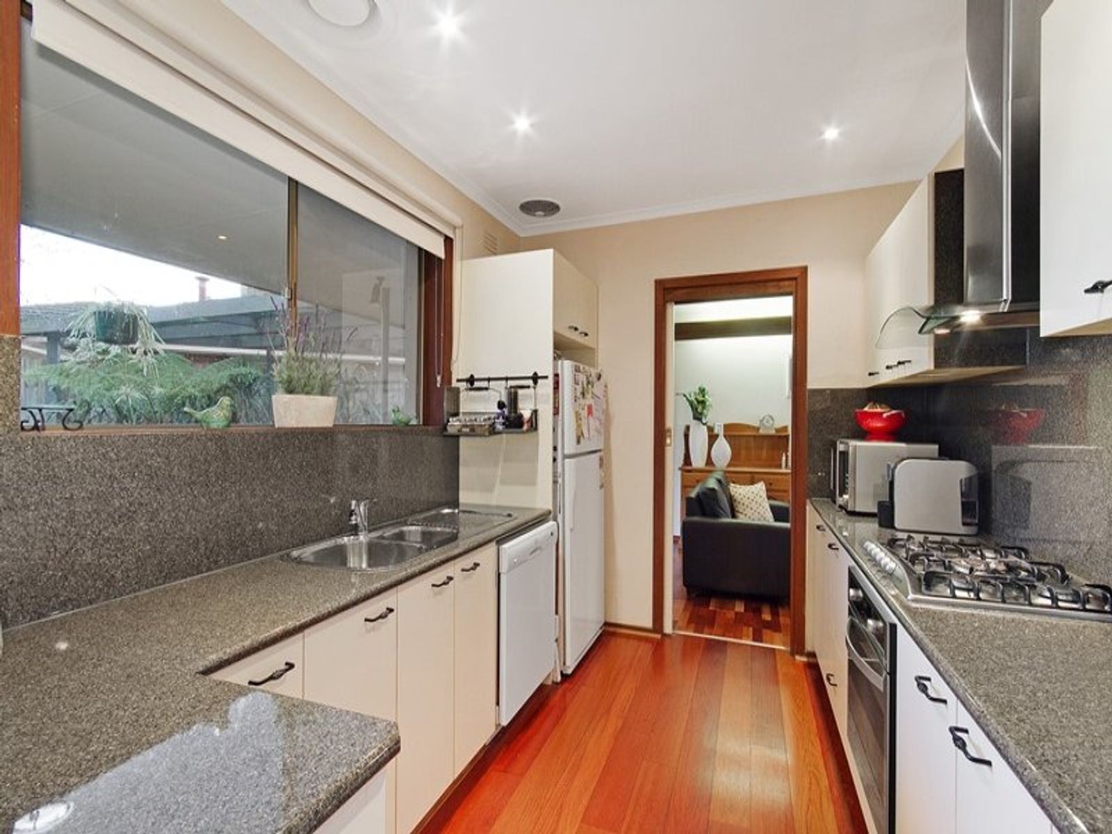 79 Larnook Crescent, Aspendale, VIC 3195, Aspendale - Thumbnail 2