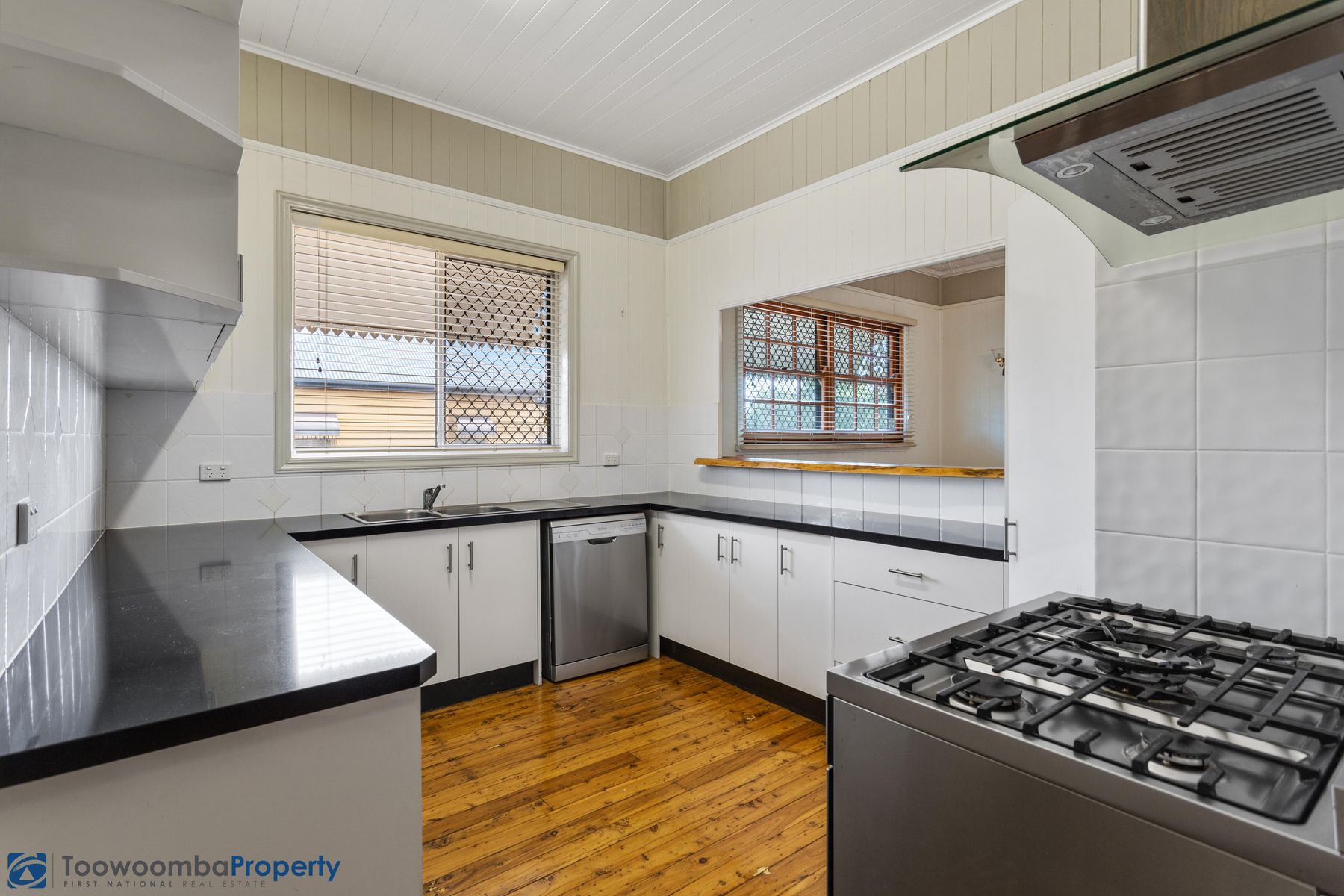 204 South Street, South Toowoomba QLD 4350, South Toowoomba - Thumbnail 2