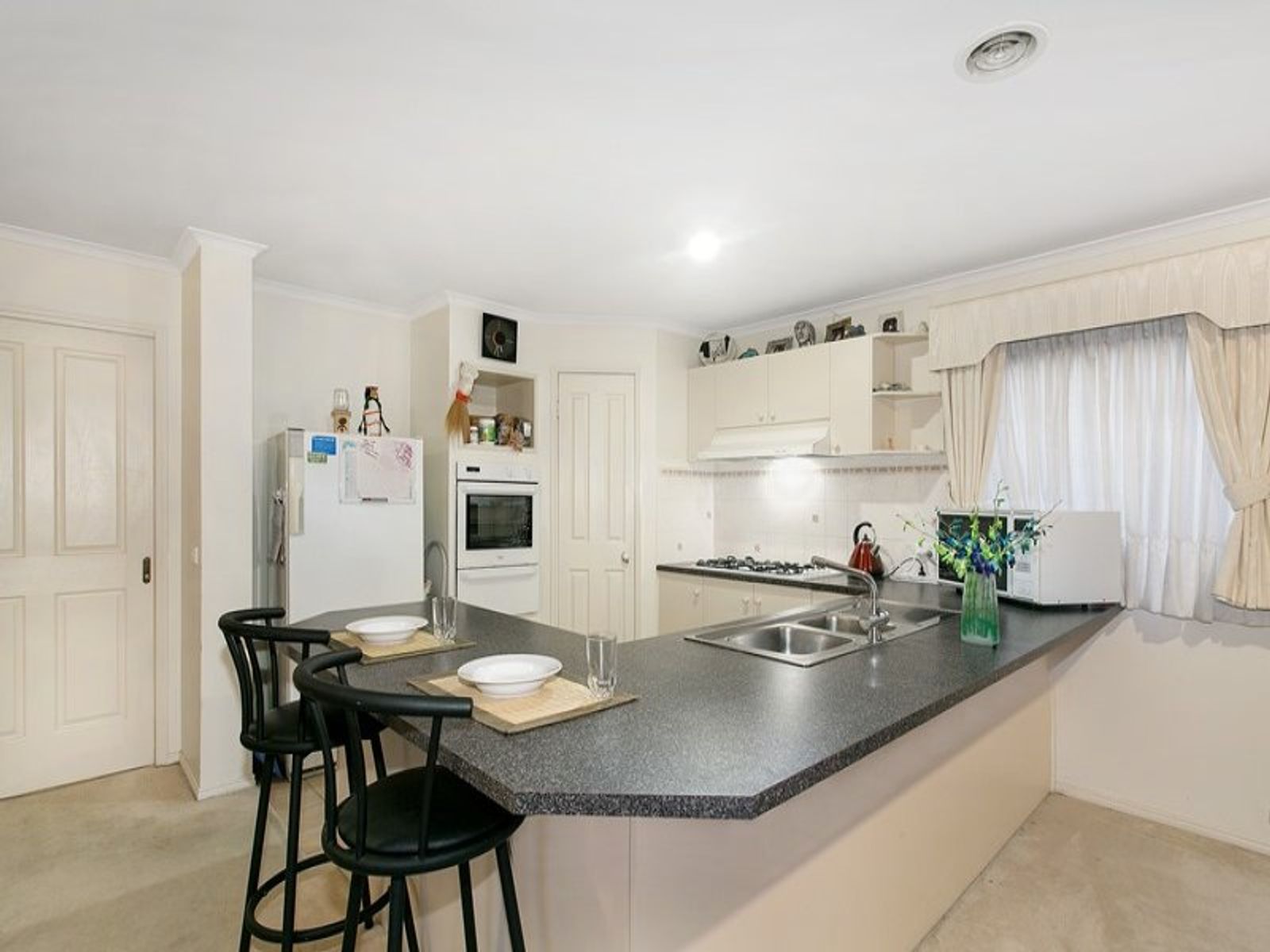 61 Kearney Drive, Aspendale Gardens, VIC 3195, Aspendale Gardens - Thumbnail 2