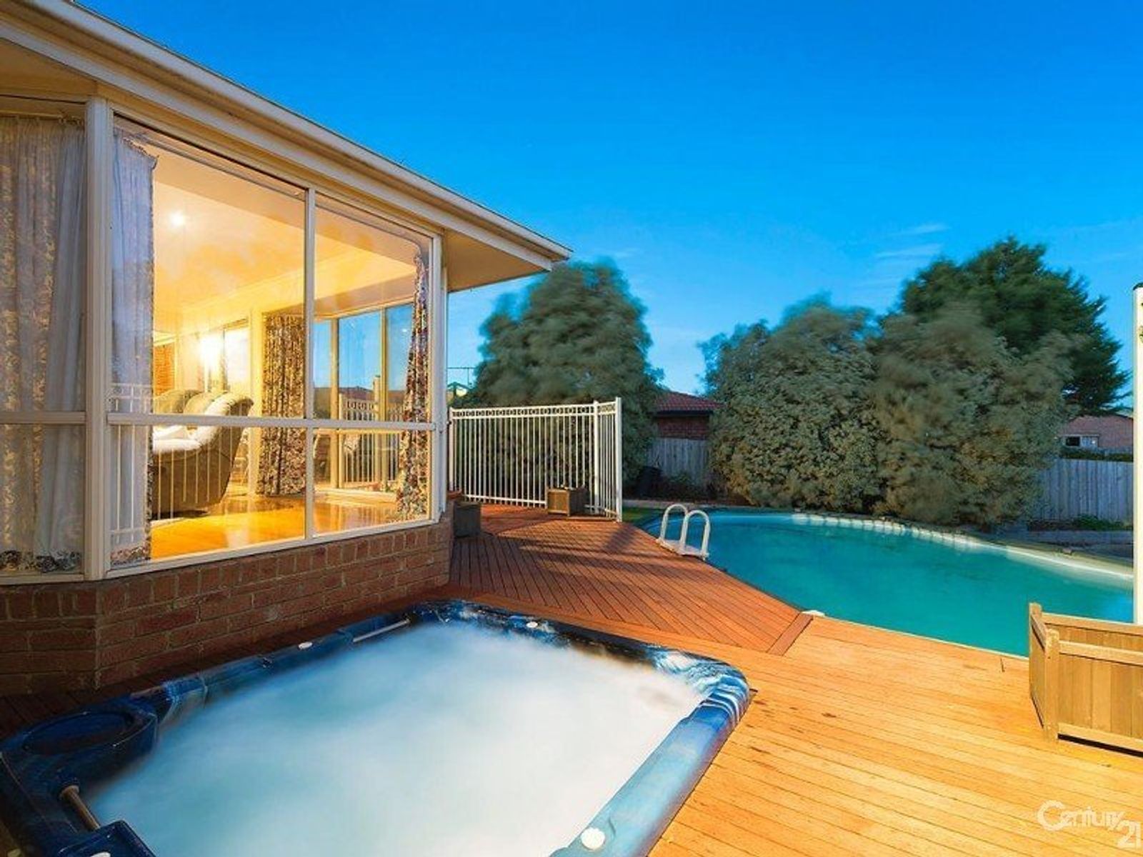 12 Bianco Court, Cranbourne North - Thumbnail 3