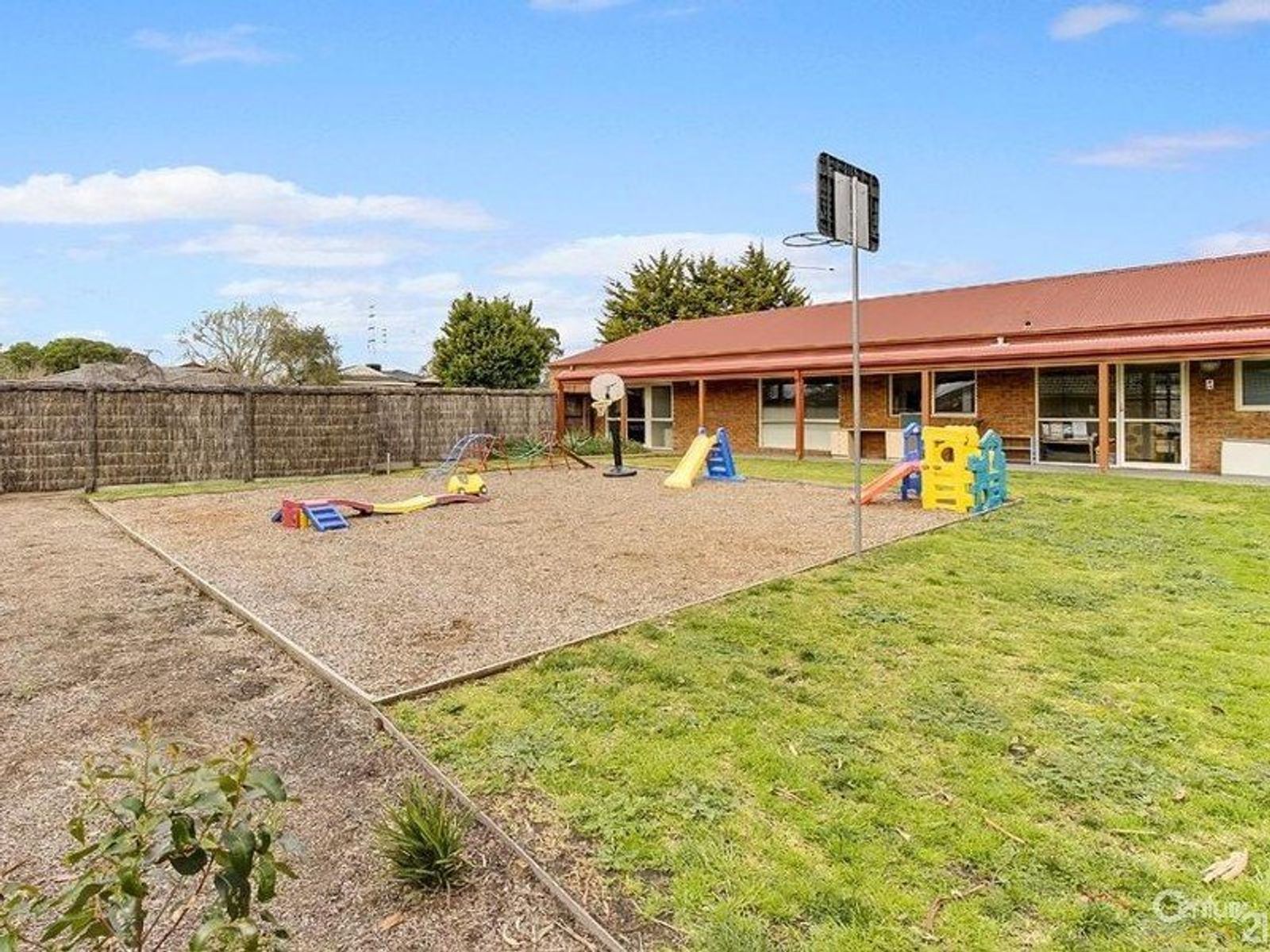 1 Scarborough Avenue, Cranbourne West, VIC 3977, Cranbourne West - Thumbnail 5