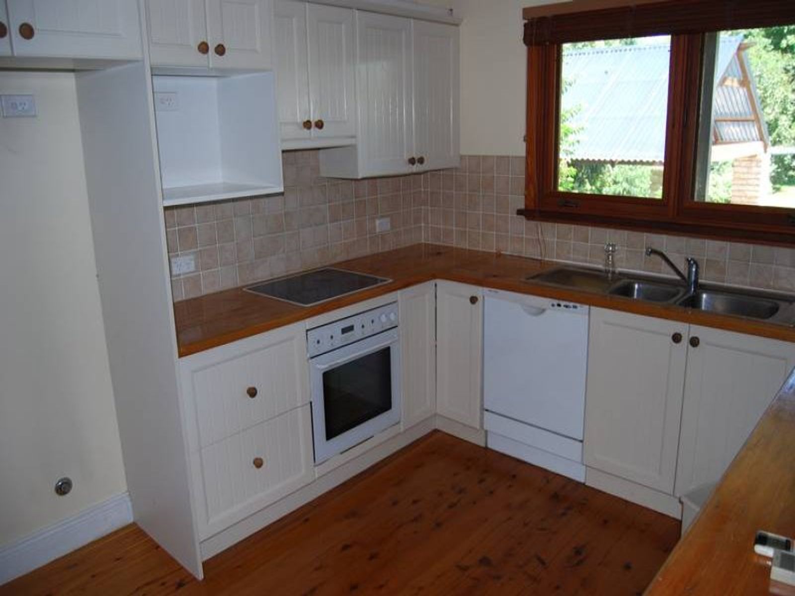 93 Ladbury Avenue, Penrith - Thumbnail 4