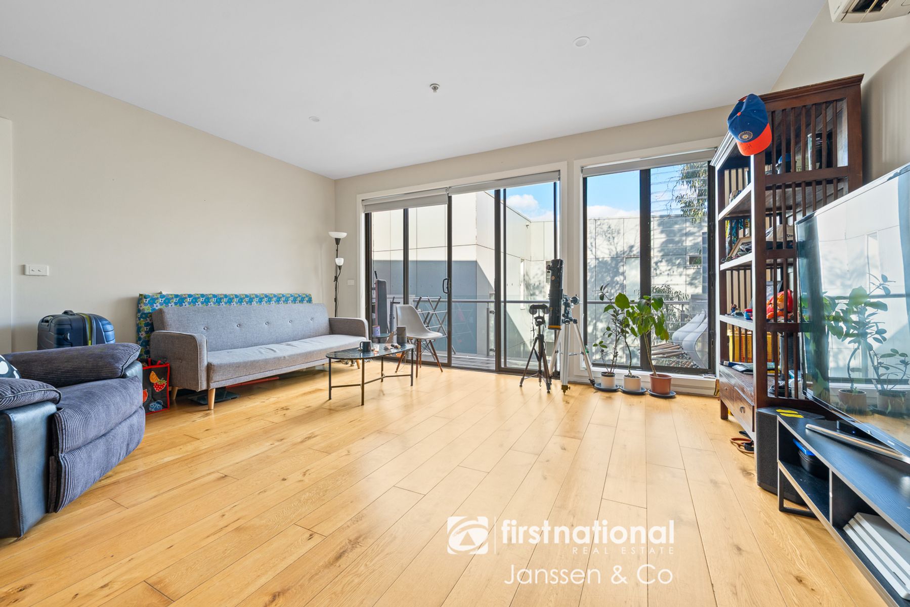 212/8 Yarra Bing Crescent, Burwood VIC 3125, Burwood - Thumbnail 5