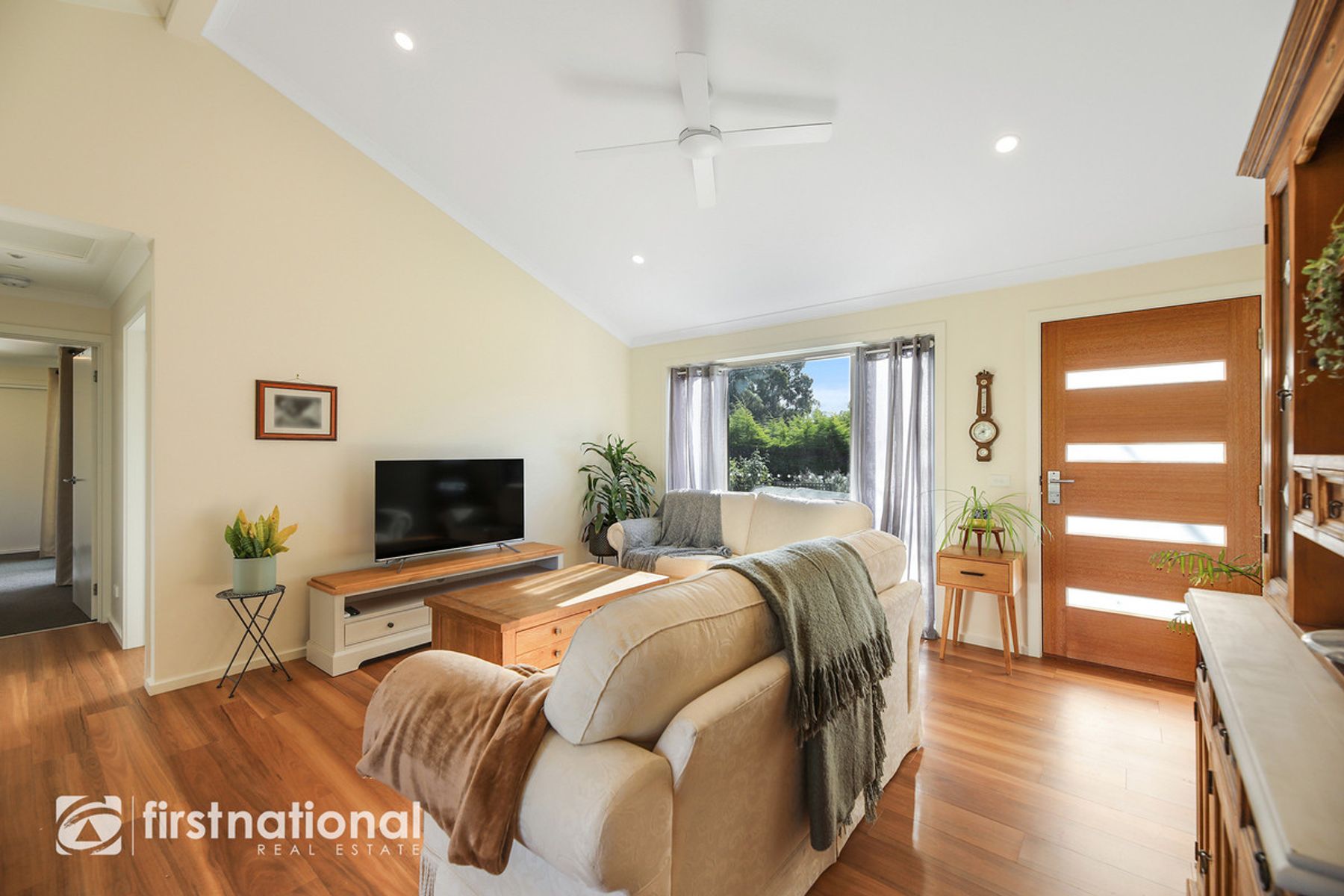350 Bunyip, Iona - Thumbnail 6
