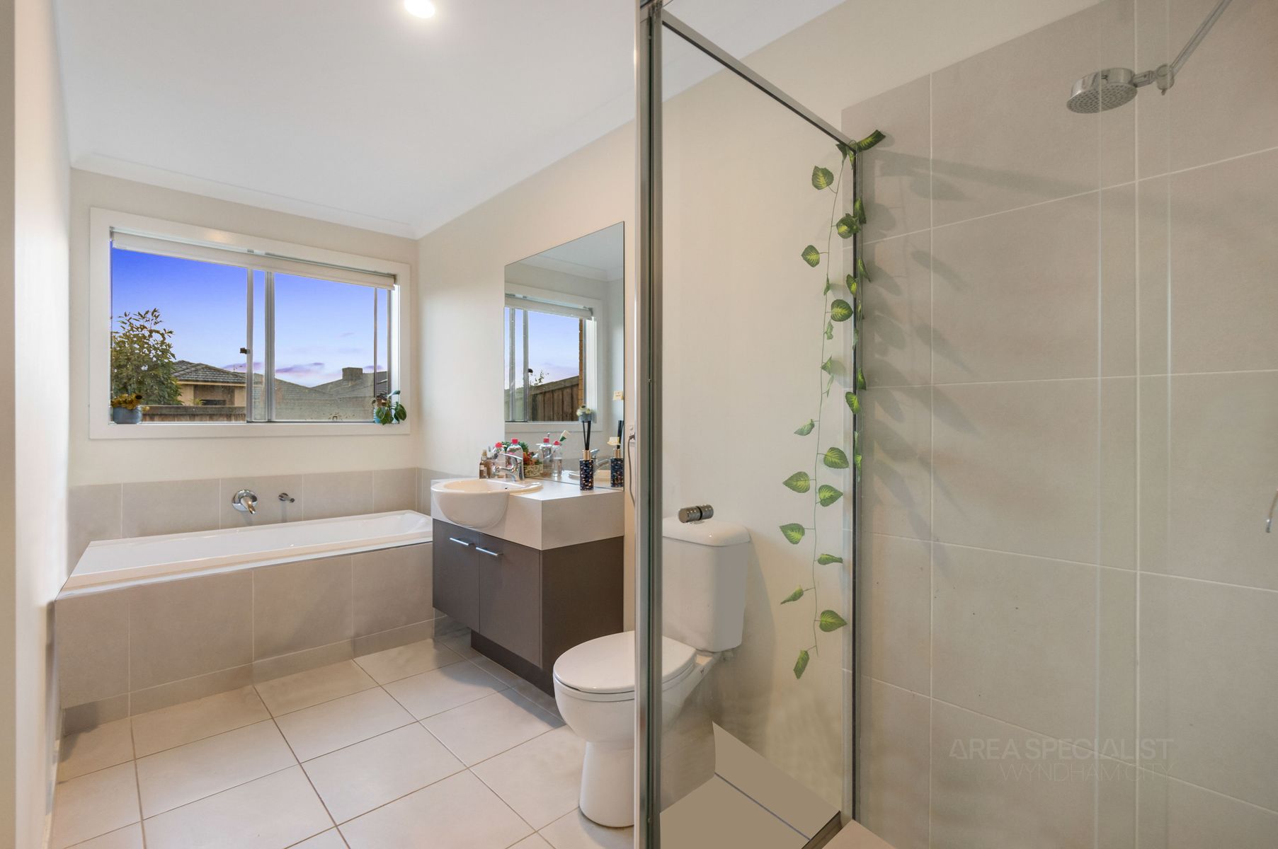 8 Buckland Circuit, Werribee, VIC 3030, Werribee - Thumbnail 7