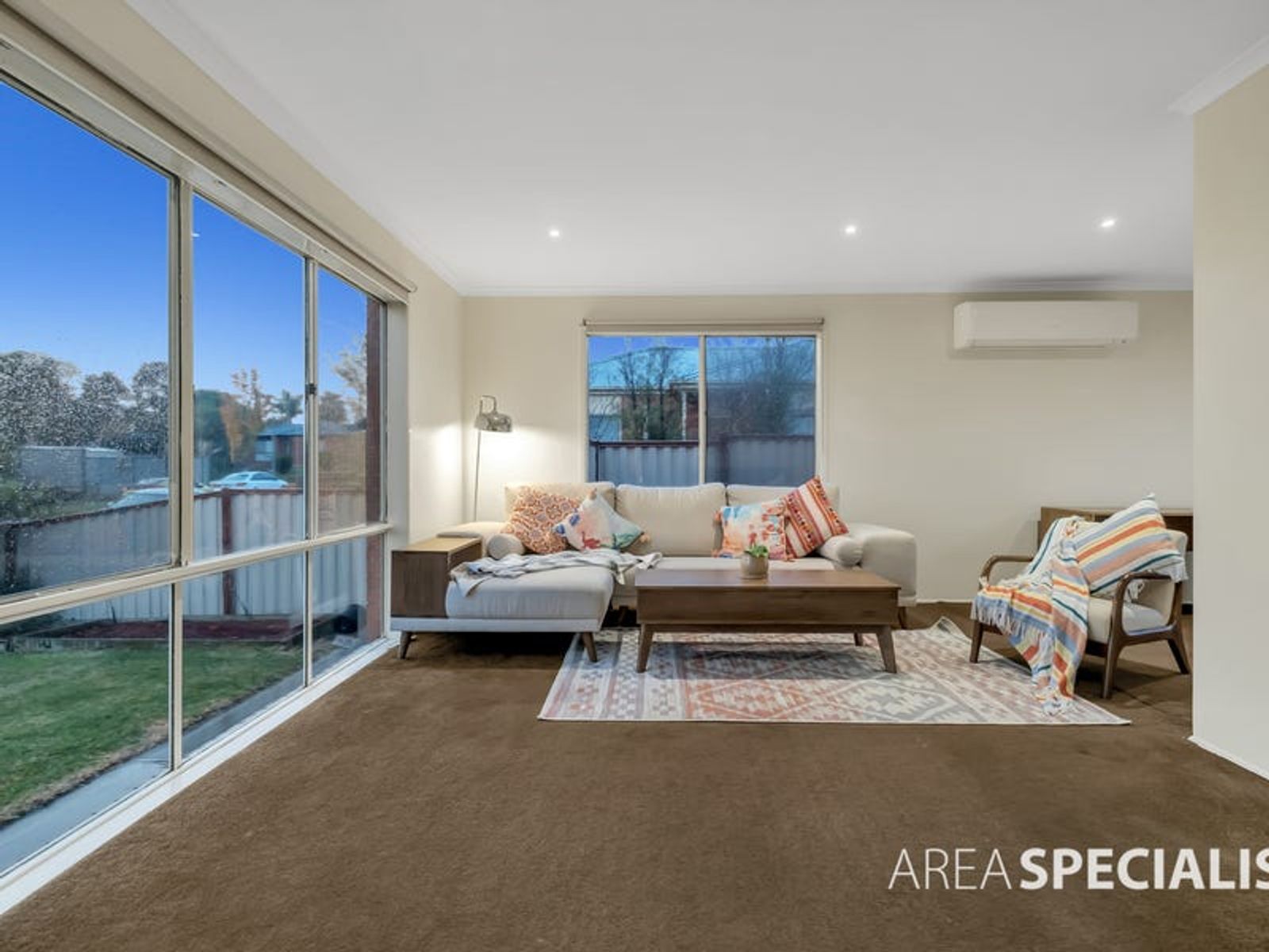 1/40 Kirkwood Crescent, Hampton Park, VIC 3976, Hampton Park - Thumbnail 2