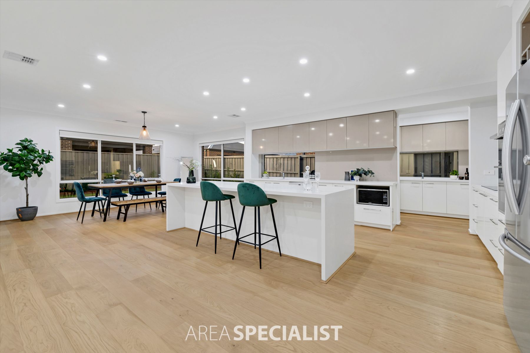 95 Manton Road, Clyde North, VIC 3978, Clyde North - Thumbnail 7