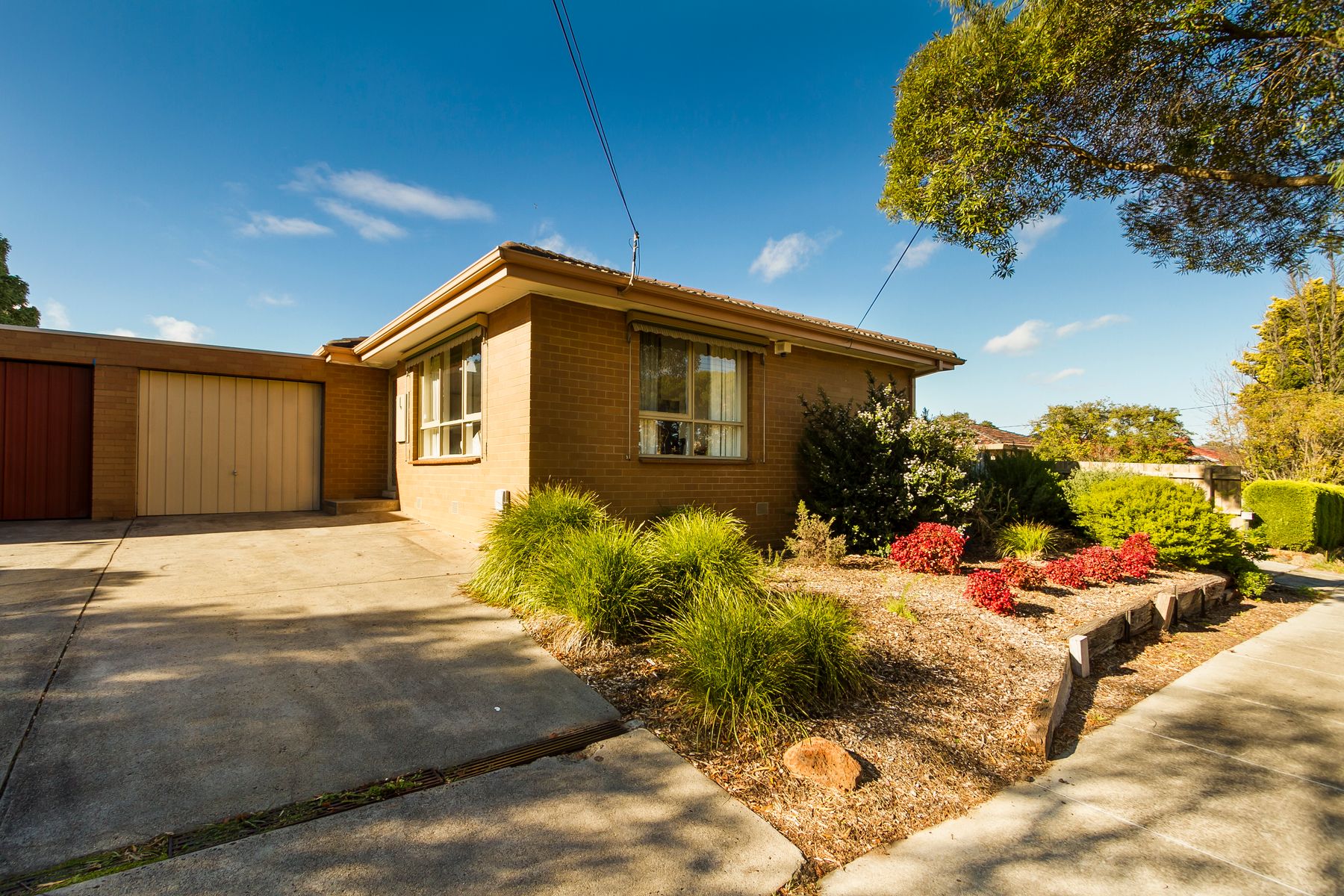 2/10 Armin Street, Scoresby VIC 3179, Scoresby - Thumbnail 2
